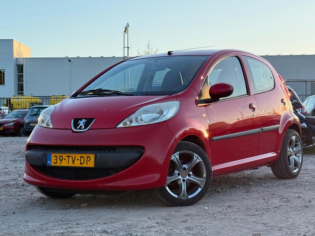 Peugeot 107 1.0-12V XS/ AUTOMAAT/ VELGEN, Gebruikt, 4 stoelen, 68 pk, Origineel Nederlands