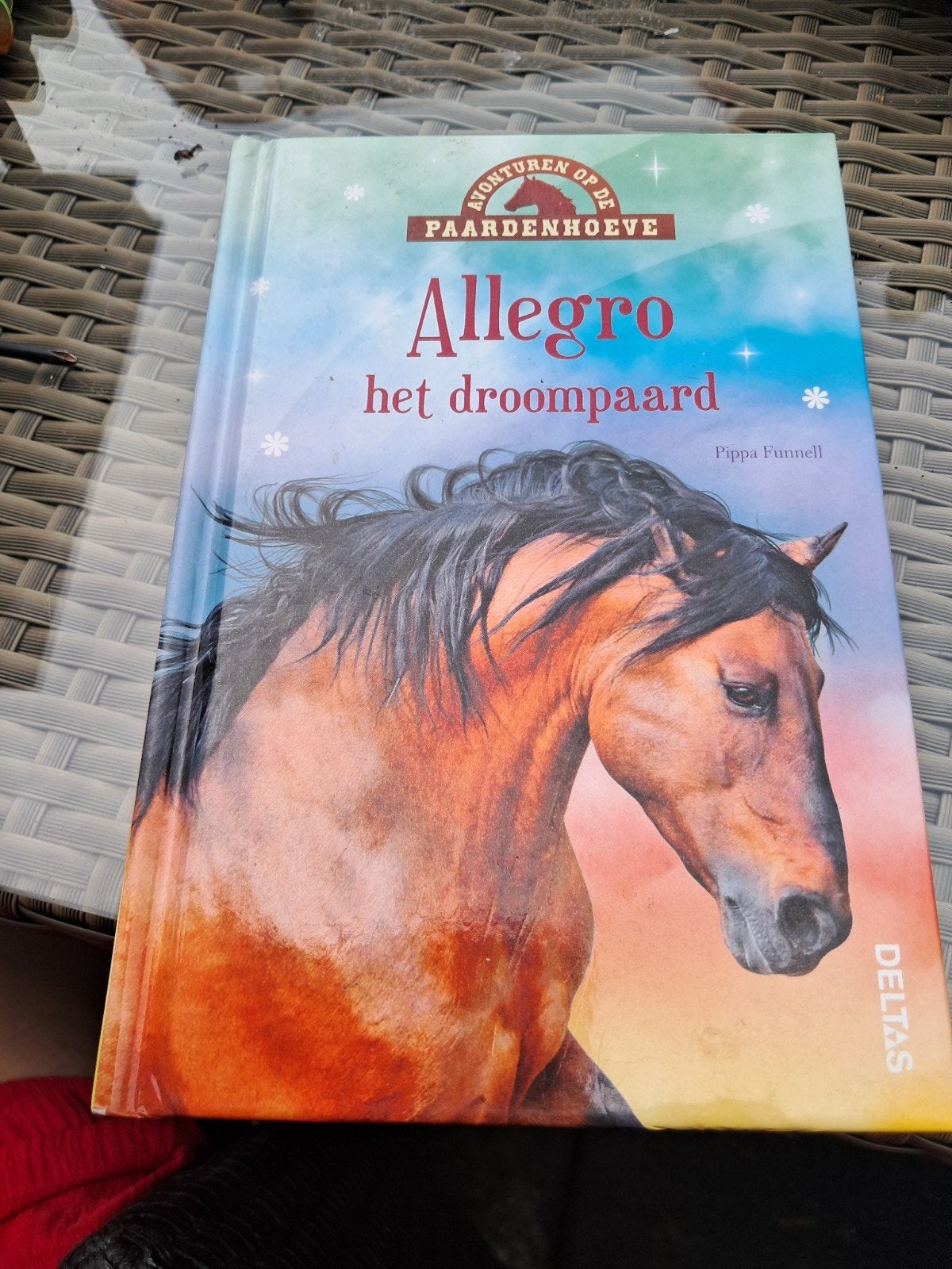 Allegro het droompaard - Avonturen op de Paardenhoeve, Ophalen of Verzenden, Zo goed als nieuw, Pippa Funnell, Fictie