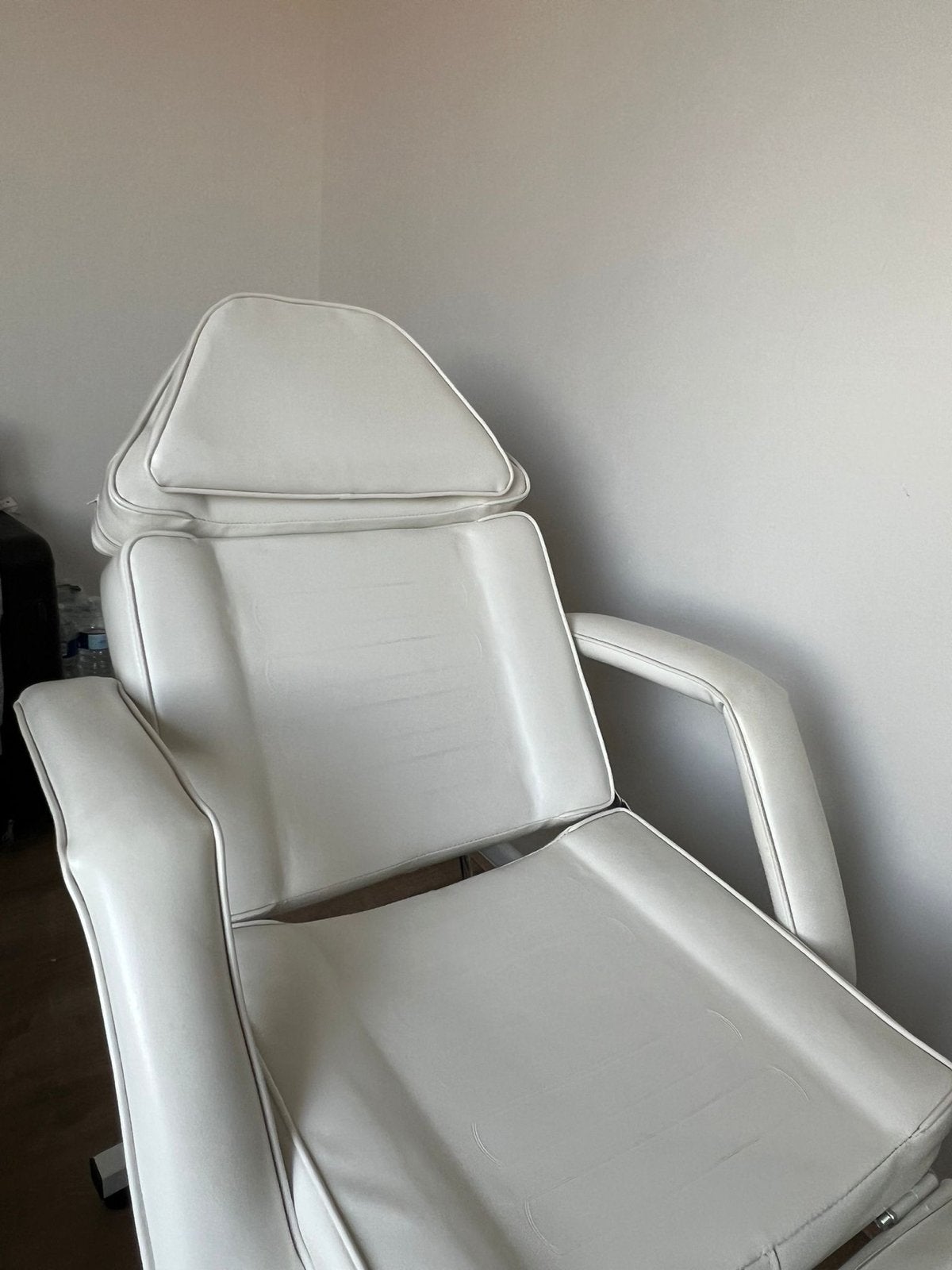 Cosmetische behandelstoel, Ophalen of Verzenden, Gebruikt, Massagetafel