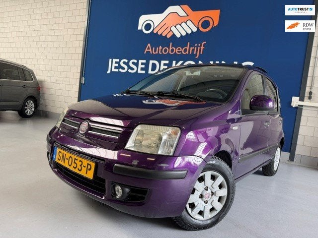 Fiat Panda 1.2 Active / bj.2010 / kleur : paars / panoramada, Voorwielaandrijving, Stof, Gebruikt, 1242 cc