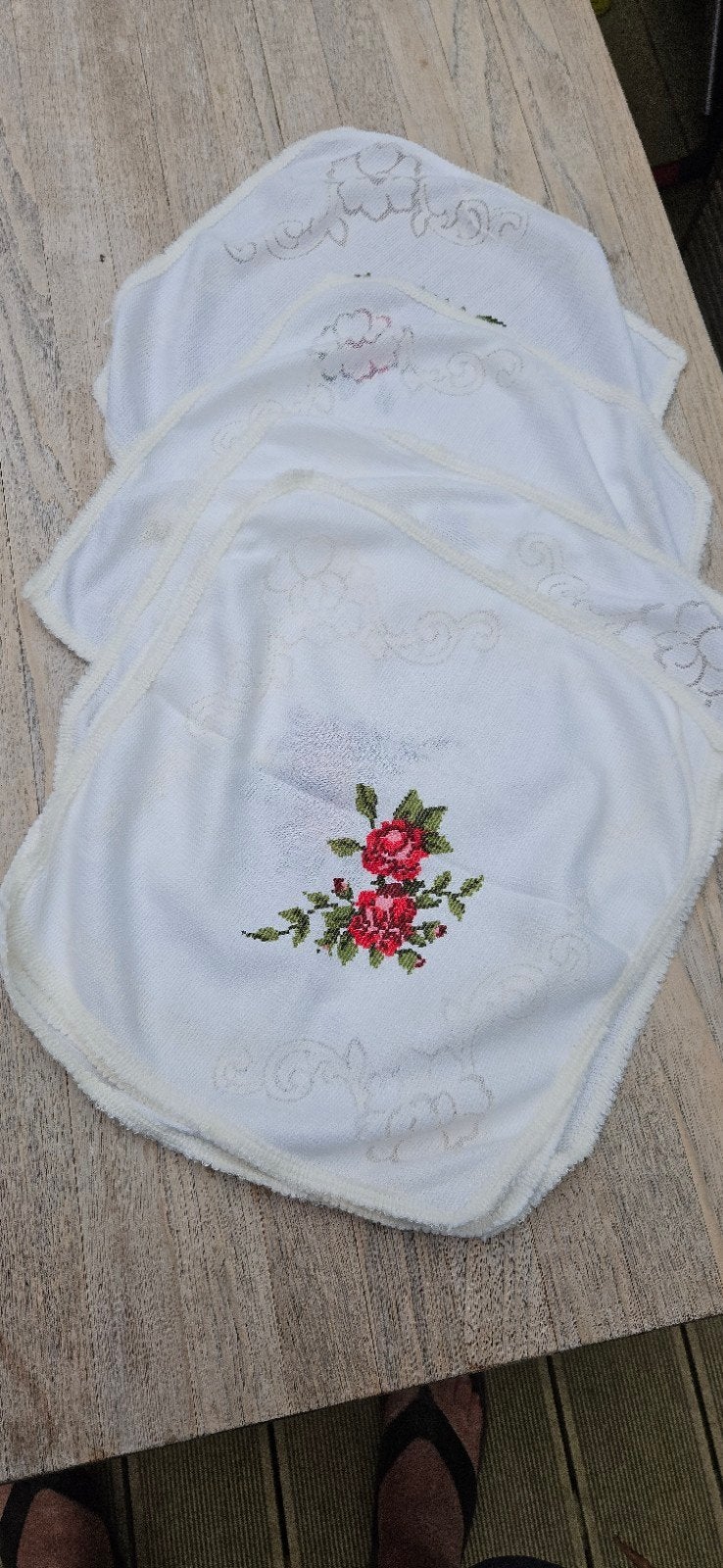 Wedgwood Moss Rose Tafelkleed (2x) en Servetten Set, Ophalen, Handgemaakt, 220 cm, Linnen