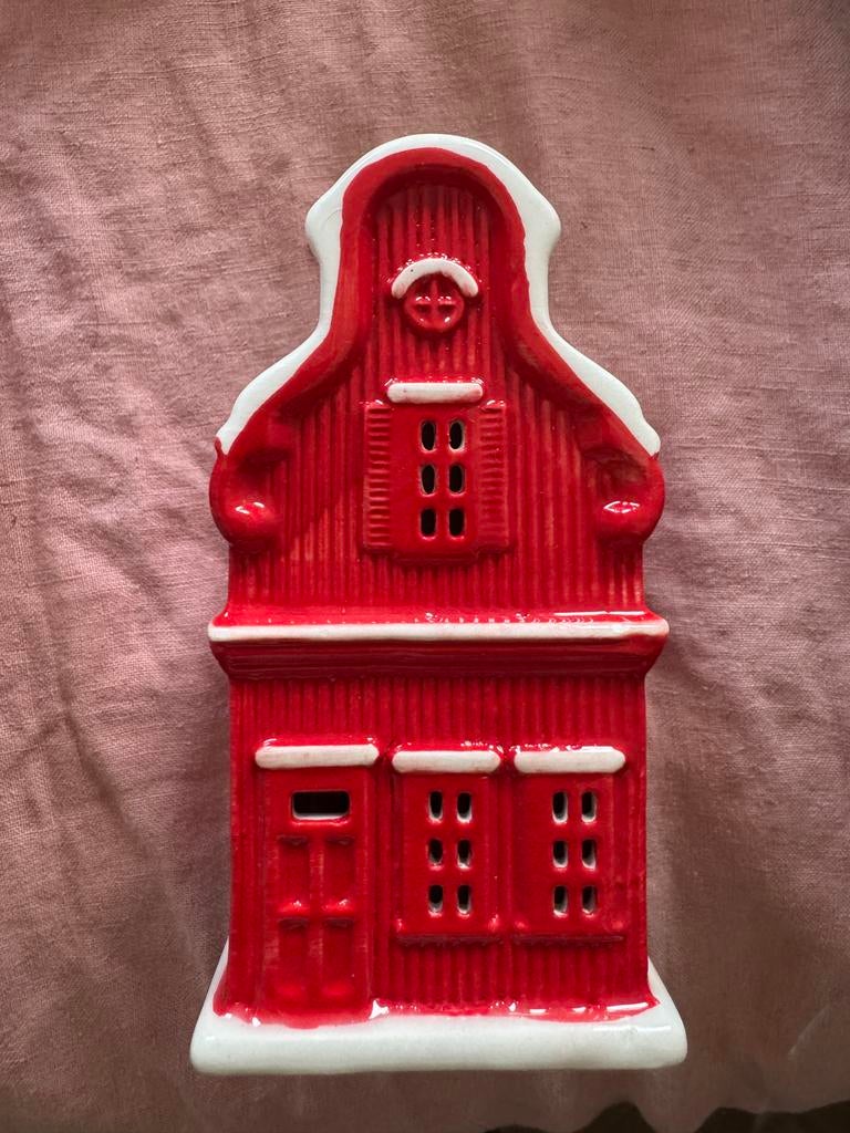 Zaans huisje Postcodeloterij - Rood keramiek, Gebruikt, Ophalen of Verzenden, Landelijk, Rood