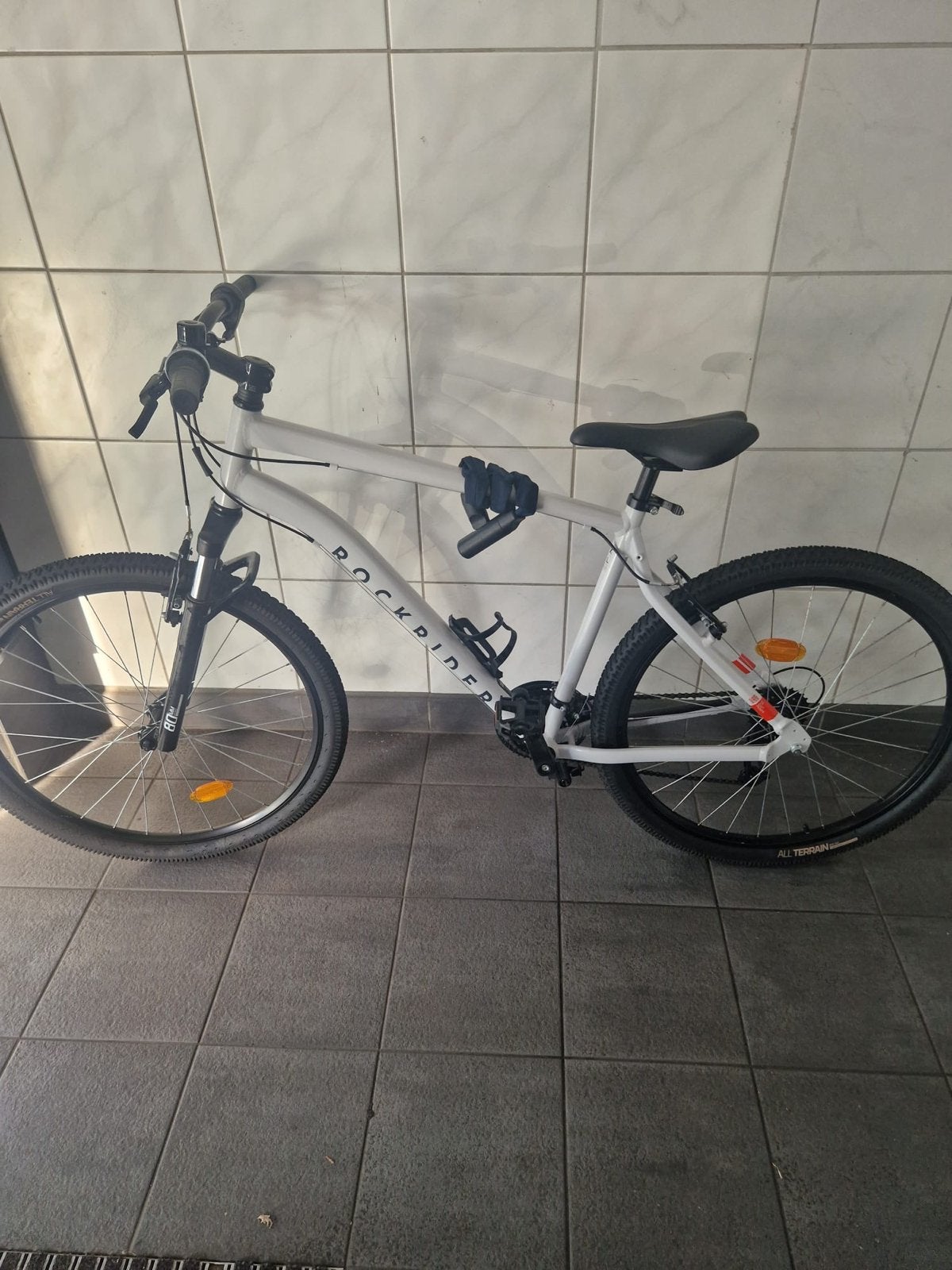Rockrider ST 100 Mountainbike - Zo goed als nieuw, Overige merken, 57 cm of meer, Hardtail, Velgrem