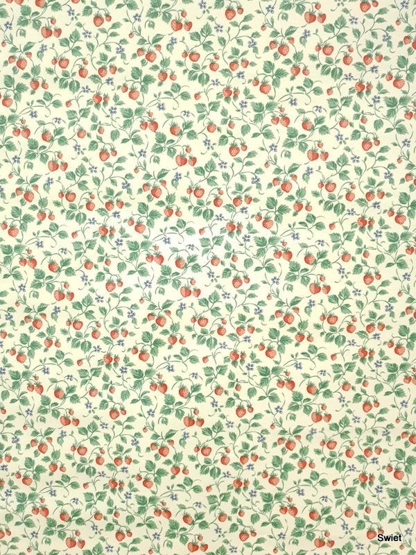 12656 Aardbeien behang met bloemen op crème swiet, Ophalen of Verzenden, Blauw
