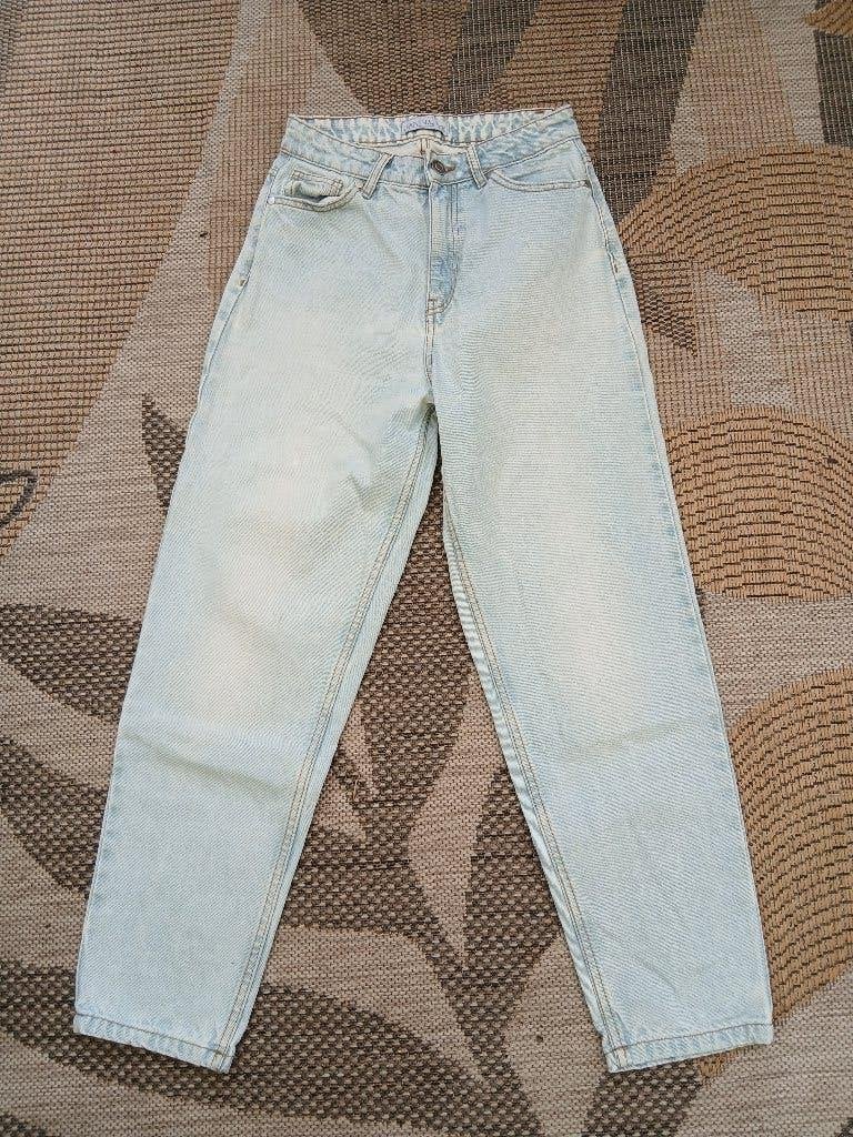Lichtblauwe jeans maat 36, Kleding | Dames, Spijkerbroeken en Jeans, Blauw, Ophalen of Verzenden, W28 - W29 (confectie 36), Gedragen