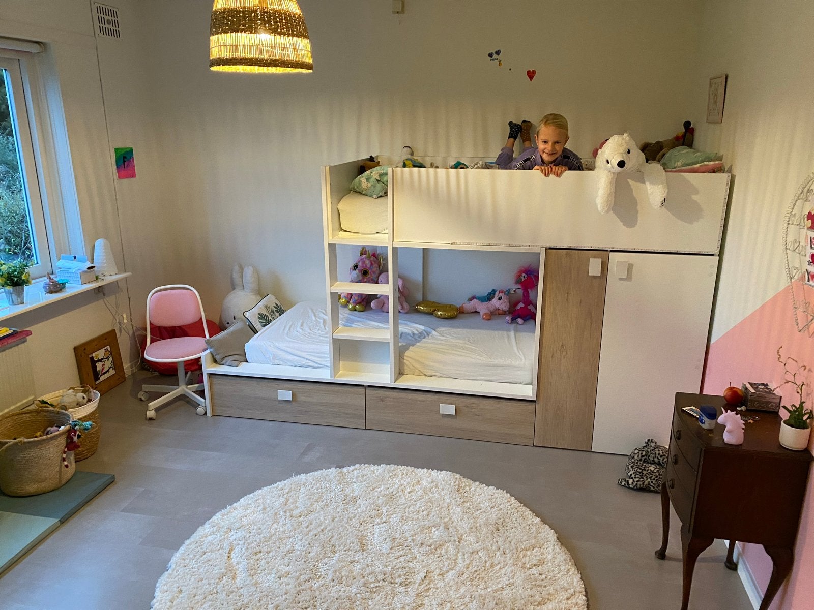 Stapelbed JUANITO met ingebouwde kast - Wit en Eiken, Huis en Inrichting, Slaapkamer | Stapelbedden en Hoogslapers, Ophalen, Gebruikt