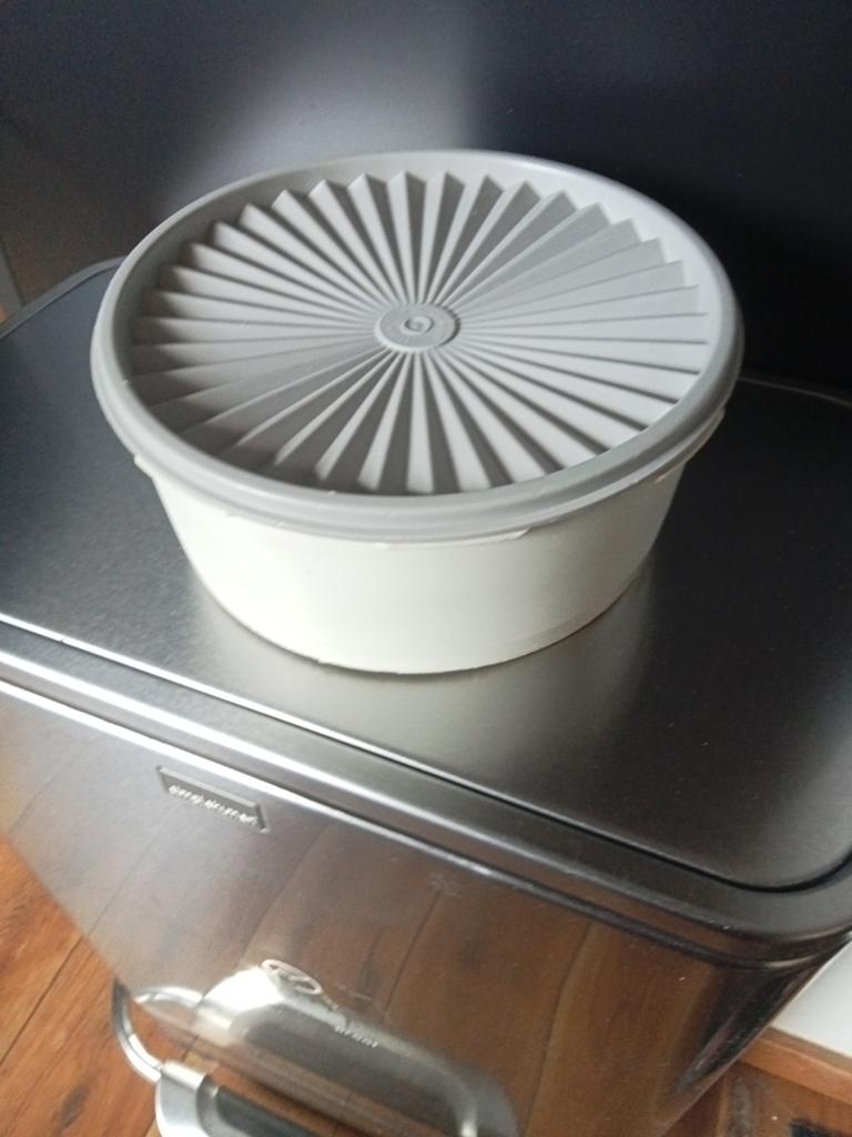 Tupperware koek trommel, Ophalen of Verzenden