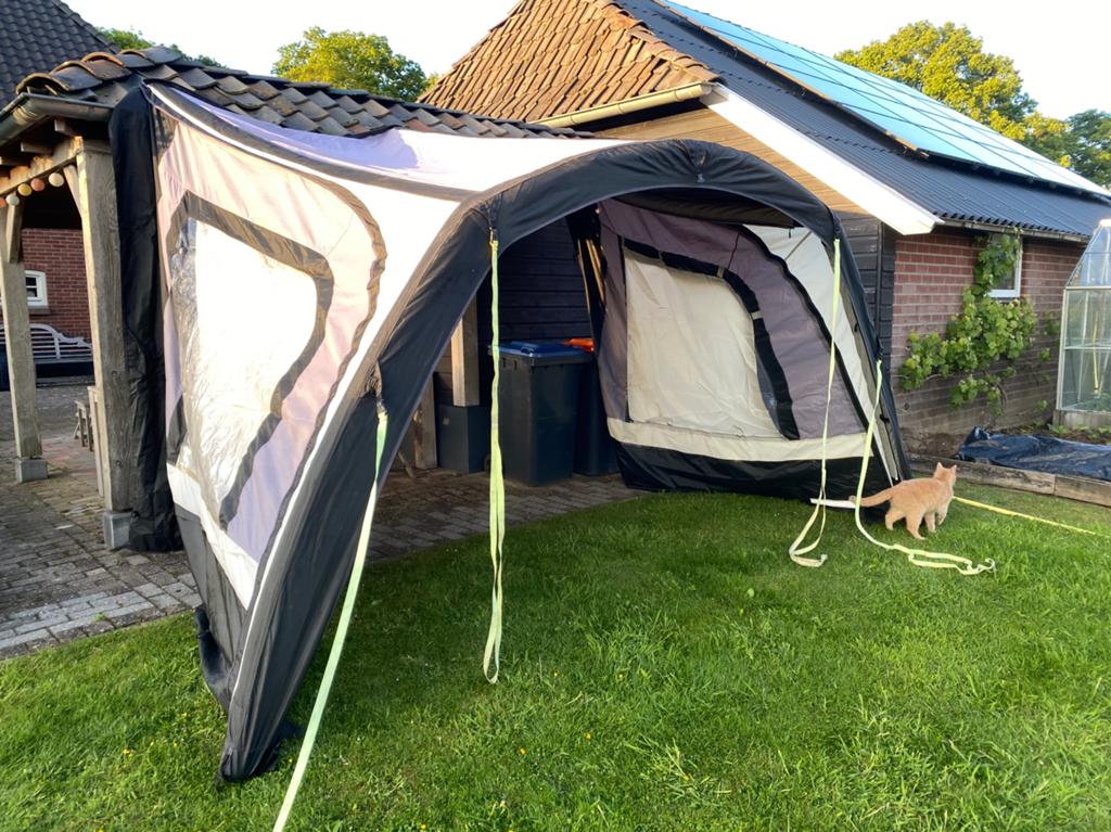 Voortent caravan opblaasbaar, Ophalen, Gebruikt