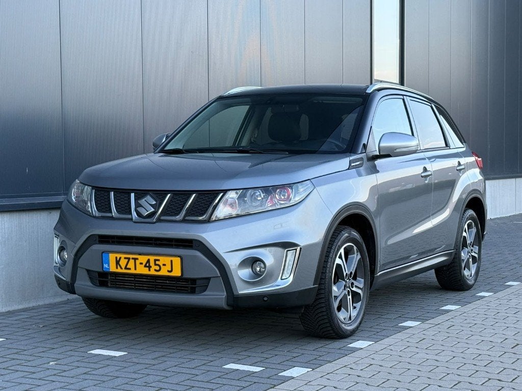Suzuki Vitara 1.4 Boosterjet 140pk Allgrip Automaat 2016 ACC, Automaat, Dealer onderhouden, Zwart, 4 cilinders