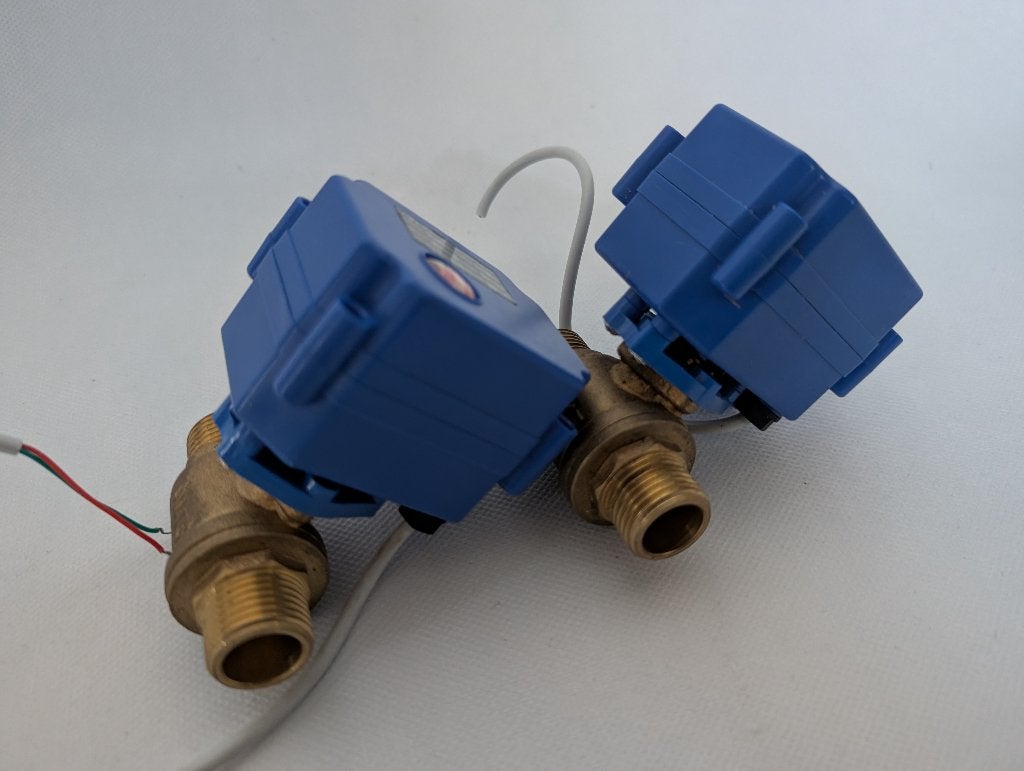 2x Kogelafsluiter gemotoriseerd 1/2" 5V, Ophalen of Verzenden, Zo goed als nieuw