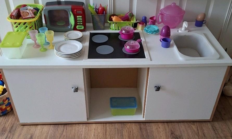 Speelkeuken met accessoires UITERLIJK 22 MEI OPHALEN!, Ophalen, Gebruikt, Speelkeuken