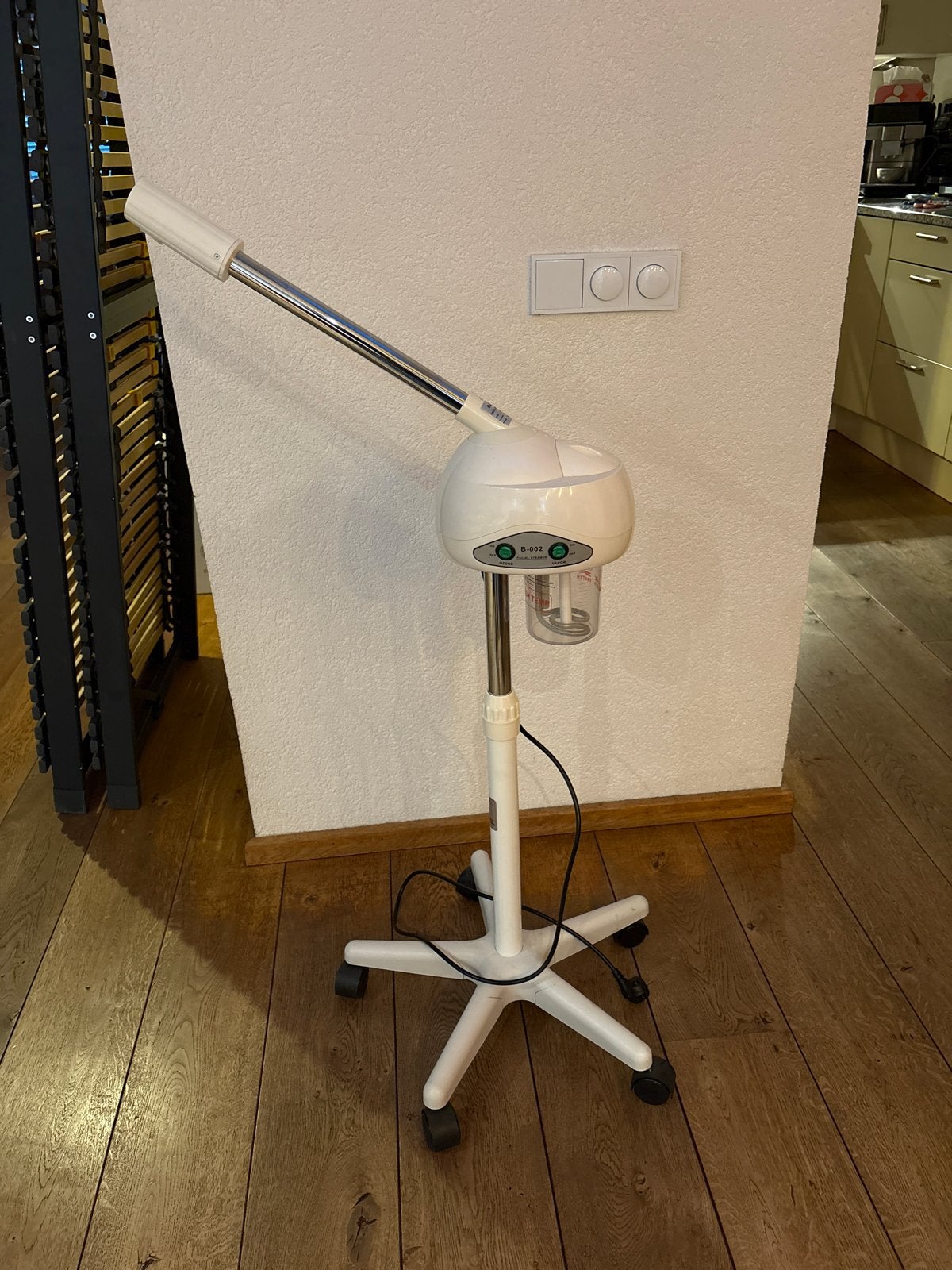 Professionele Gezichtsstomer met Ozonfunctie - B-002, Ophalen, Zo goed als nieuw, Stoomreiniger