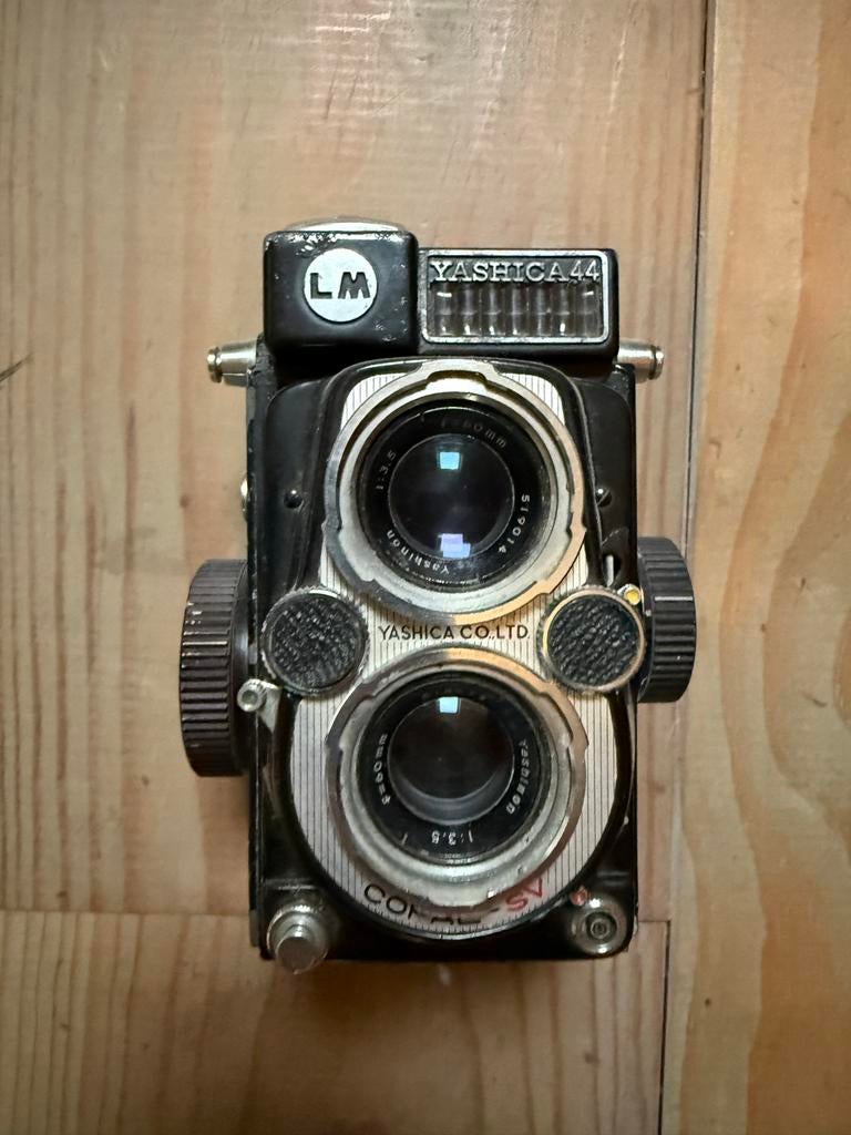 Vintage Yashica 44 TLR Camera - Zeldzaam en Functioneel, Audio, Tv en Foto, Fotocamera's Analoog, Ophalen of Verzenden, Gebruikt