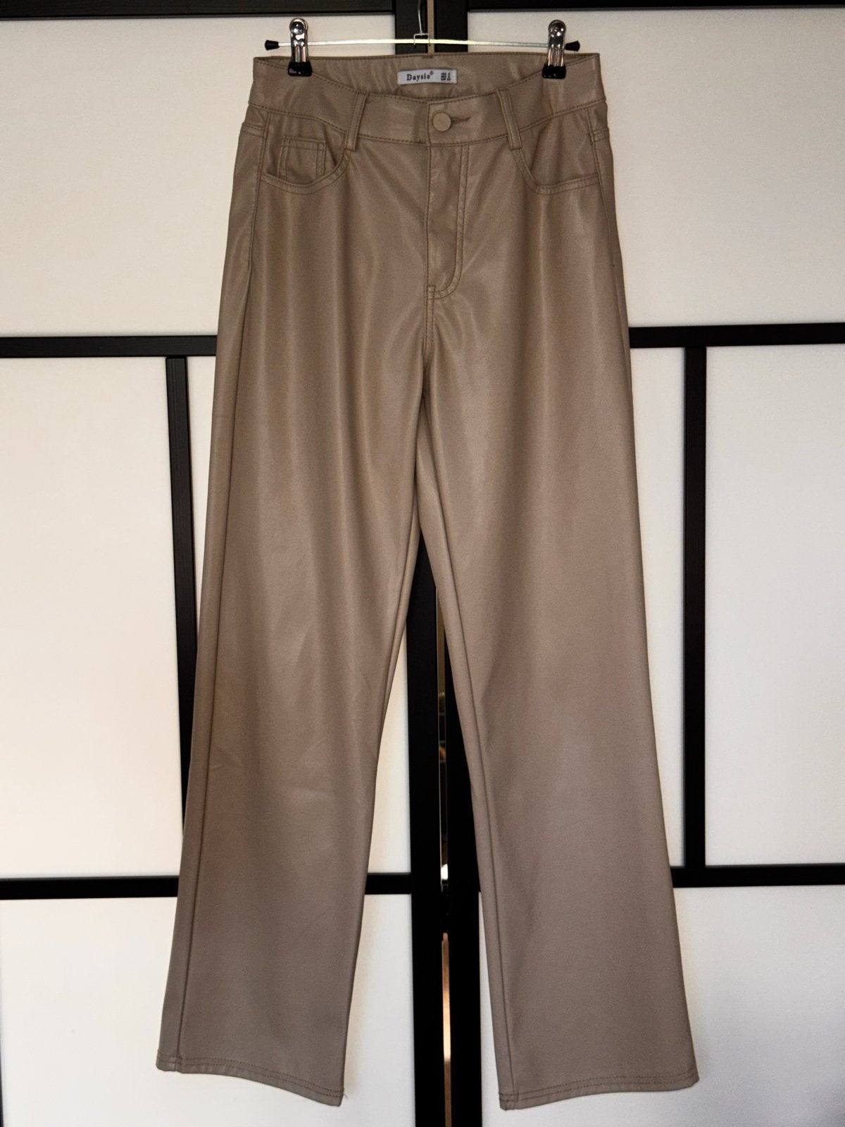 Daysie Beige Nep Leren Broek Maat S - Herfst/Winter, Ophalen of Verzenden, Nieuw, Maat 36 (S), Beige
