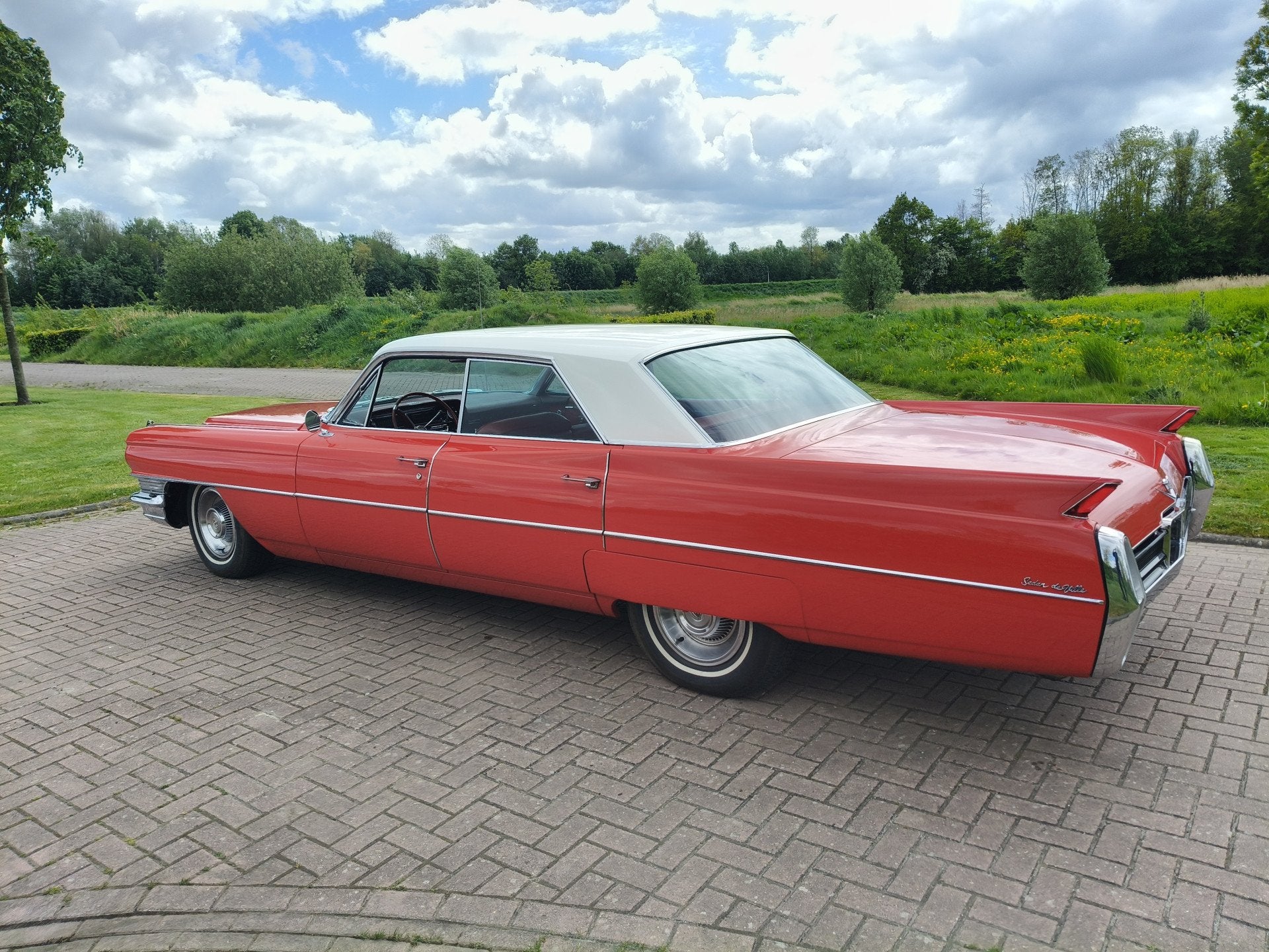 Cadillac Sedan-De-Ville NL KENTEKEN (bj 1965, automaat), Auto's, Oldtimers, 7030 cc, 330 pk, Origineel Nederlands, 6 stoelen