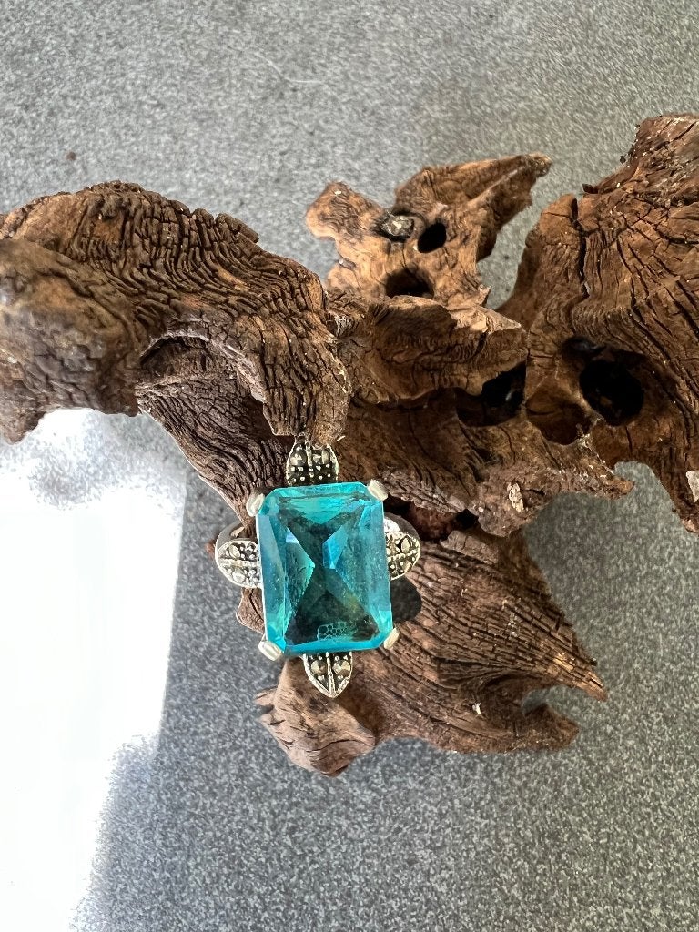 Art deco ring met blauwe steen, Sieraden, Tassen en Uiterlijk, Antieke sieraden, Ophalen of Verzenden, Overige materialen, Ring
