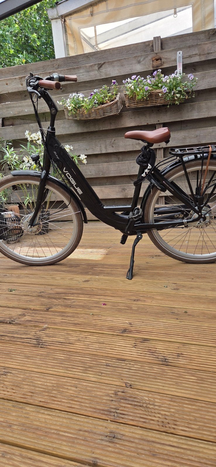 Vogue elektrische fiets, zo goed als nieuw, Fietsen en Brommers, Elektrische fietsen, Zo goed als nieuw, 51 tot 55 cm, 30 tot 50 km per accu