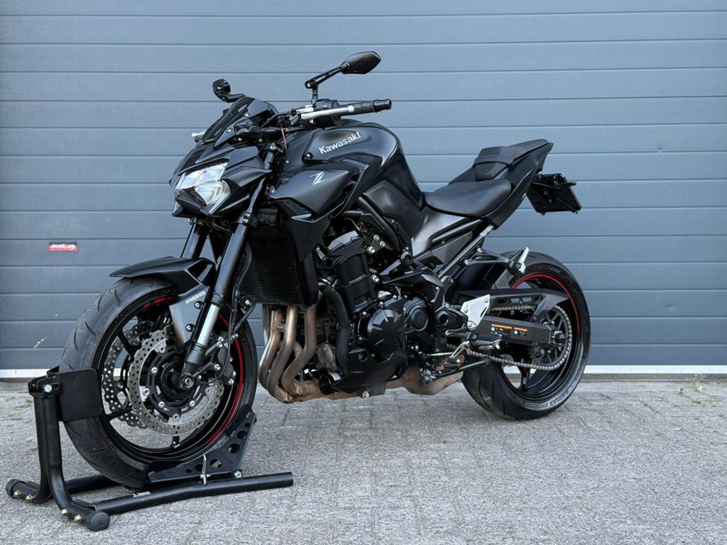 KAWASAKI Z900 ABS *BLACK EDITION*1e EIGENAAR*, Brabant, Occasion, 4 cilinders, Bedrijf
