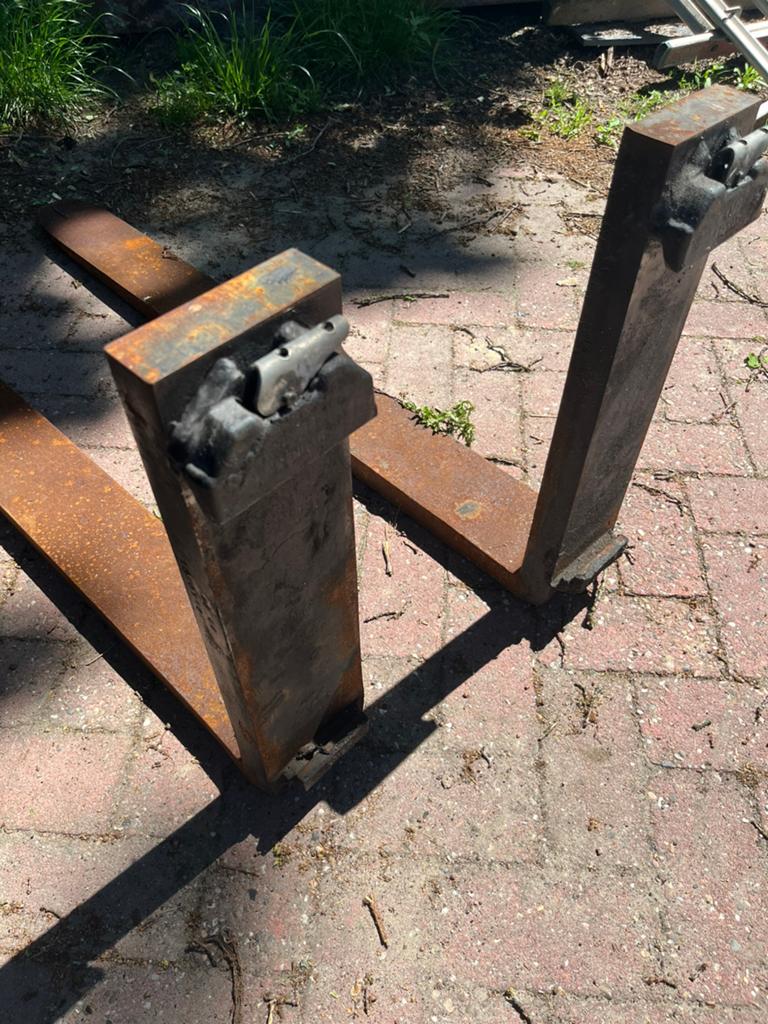 Lepels vorken heftruck shovel hefmast, Doe-het-zelf en Verbouw, Ophalen, Zo goed als nieuw