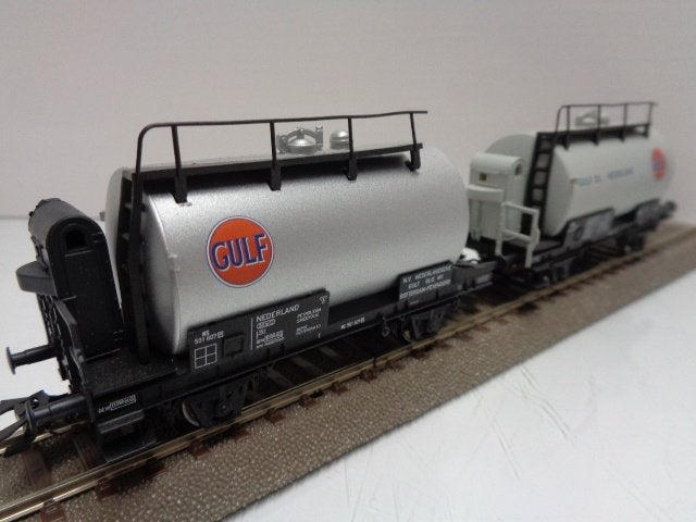 PIKO 2x Ketelwagen GULF NS (H0)., Gelijkstroom, Wagon, Ophalen of Verzenden, Roco
