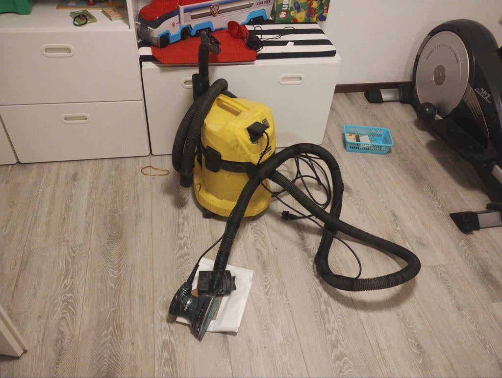 Schuurmachine met stofzuiger, Ophalen, Minder dan 600 watt, Vlakschuurmachine