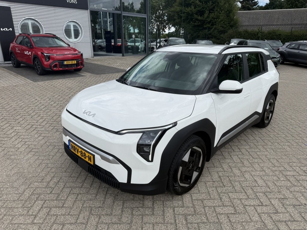 Kia EV3 Air 58.3 kWh Navi | Camera | Apple CarPlay, Automaat, EV3, Gebruikt, 1700 kg