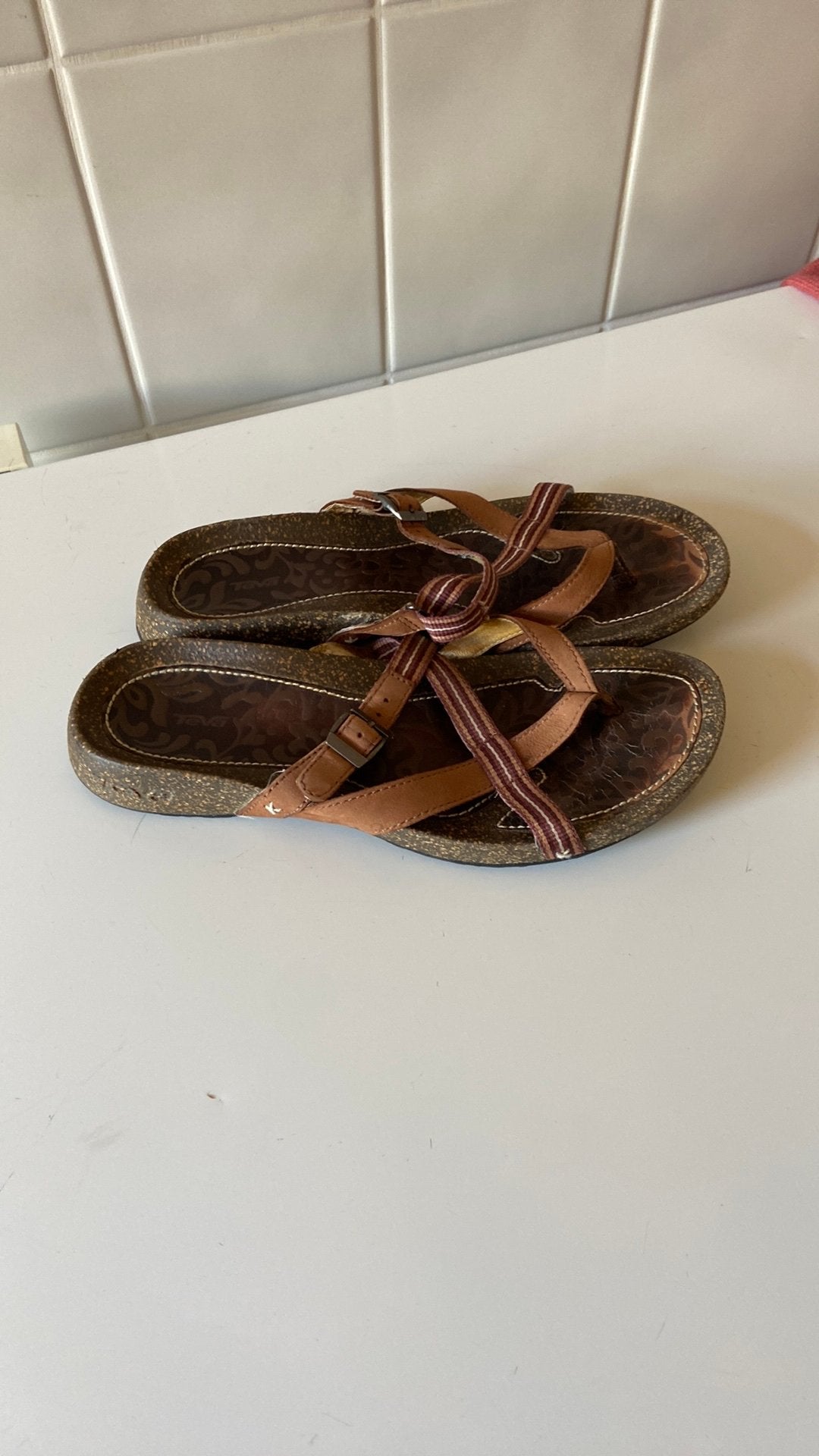 Teva slippers maat 38 leder, Slippers, Bruin, Ophalen of Verzenden, Zo goed als nieuw