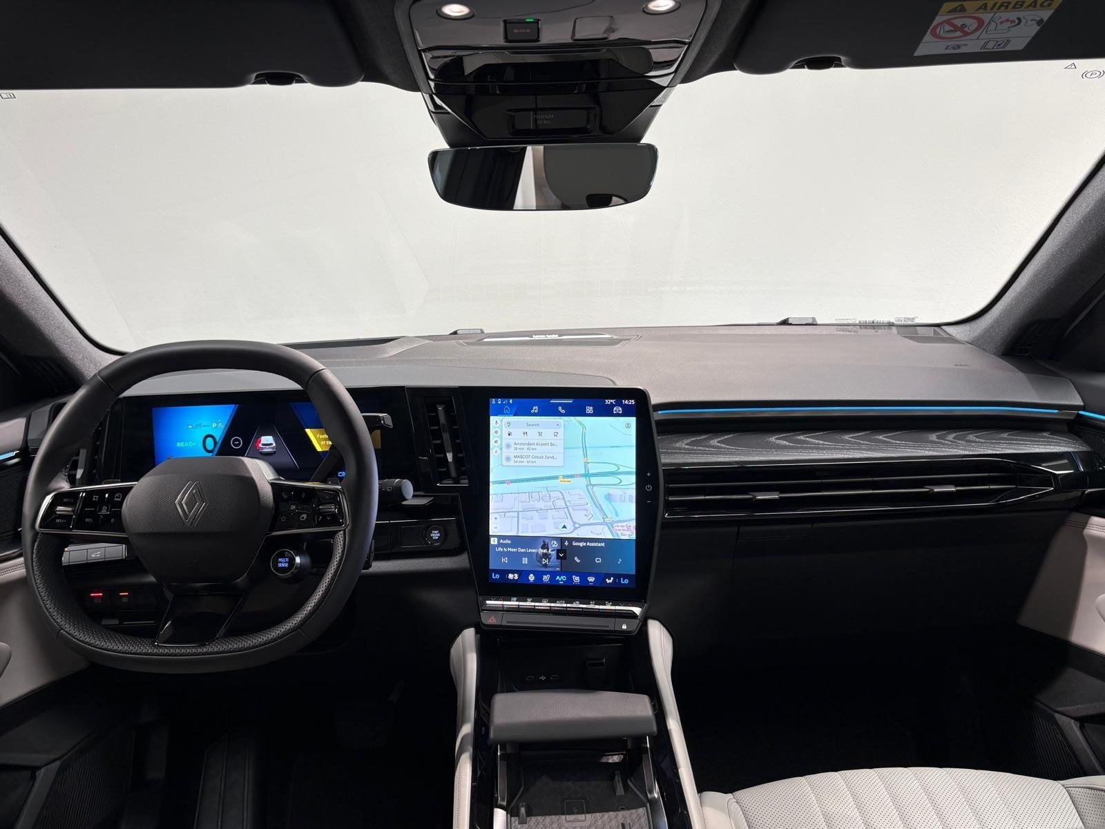 Renault Espace E-Tech full hybrid 200 iconic 7p. | 7 persoon, Auto's, Gebruikt, 1199 cc, 7 stoelen, Wit