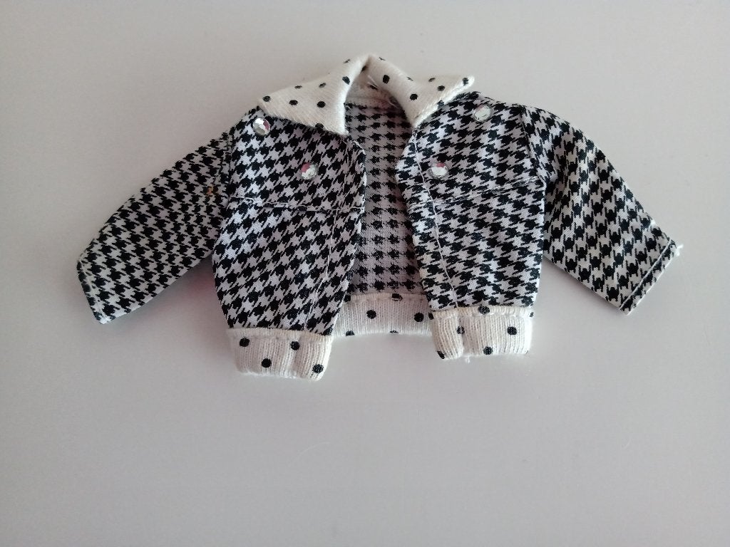 Jasje Barbie Party 'n Play STACIE 5411 uit 1992, Verzamelen, Poppen, Ophalen of Verzenden, Zo goed als nieuw, Kleertjes