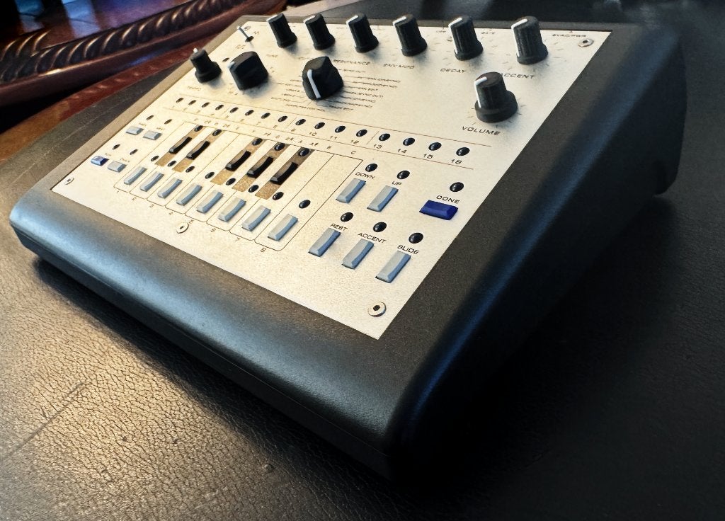 XoXbox - TB-303 clone, Muziek en Instrumenten, Overige Muziek en Instrumenten, Ophalen of Verzenden, Zo goed als nieuw