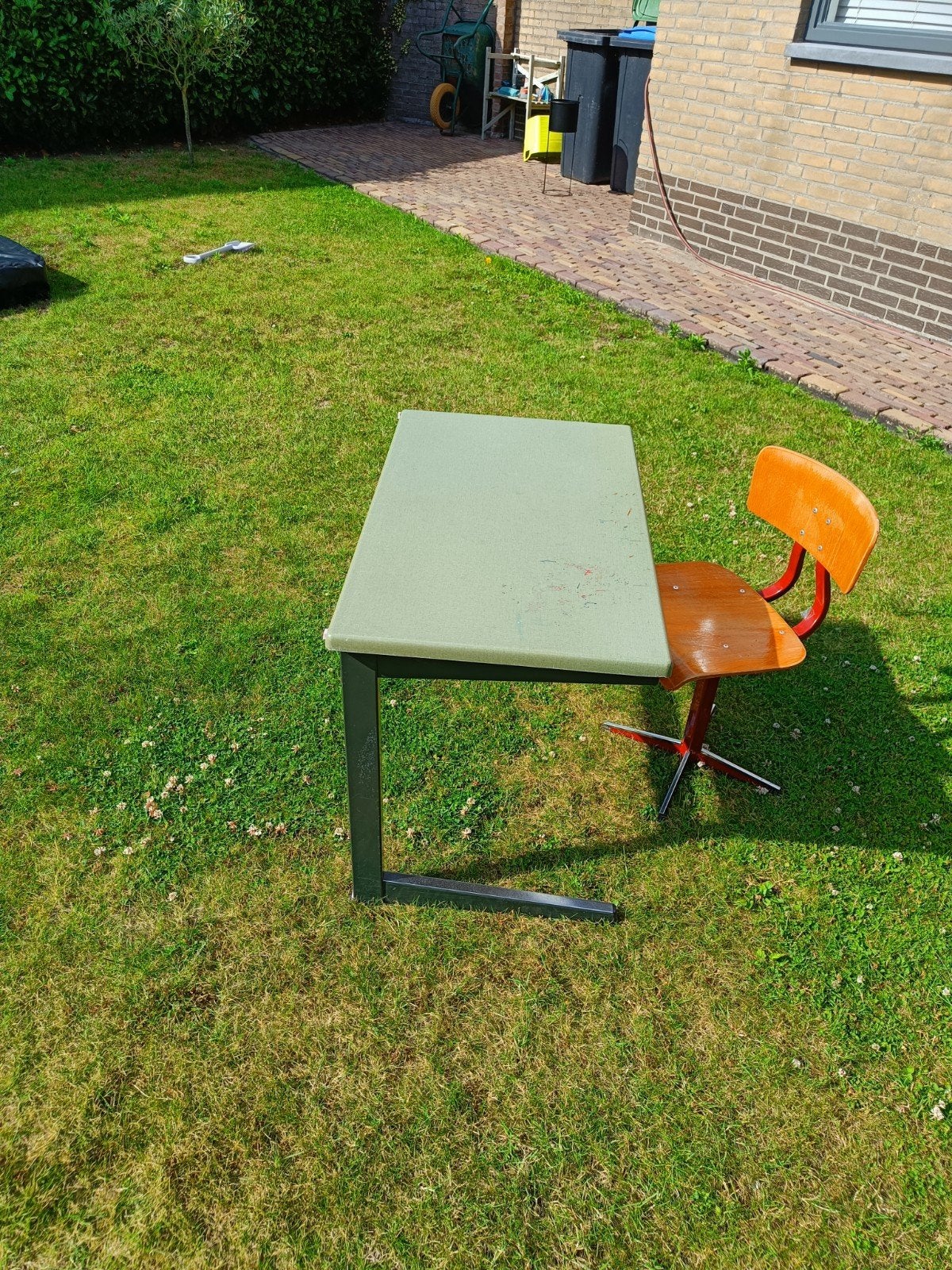 Schoolbankje met stoeltje, Ophalen, Gebruikt, Tafel(s) en Stoel(en)