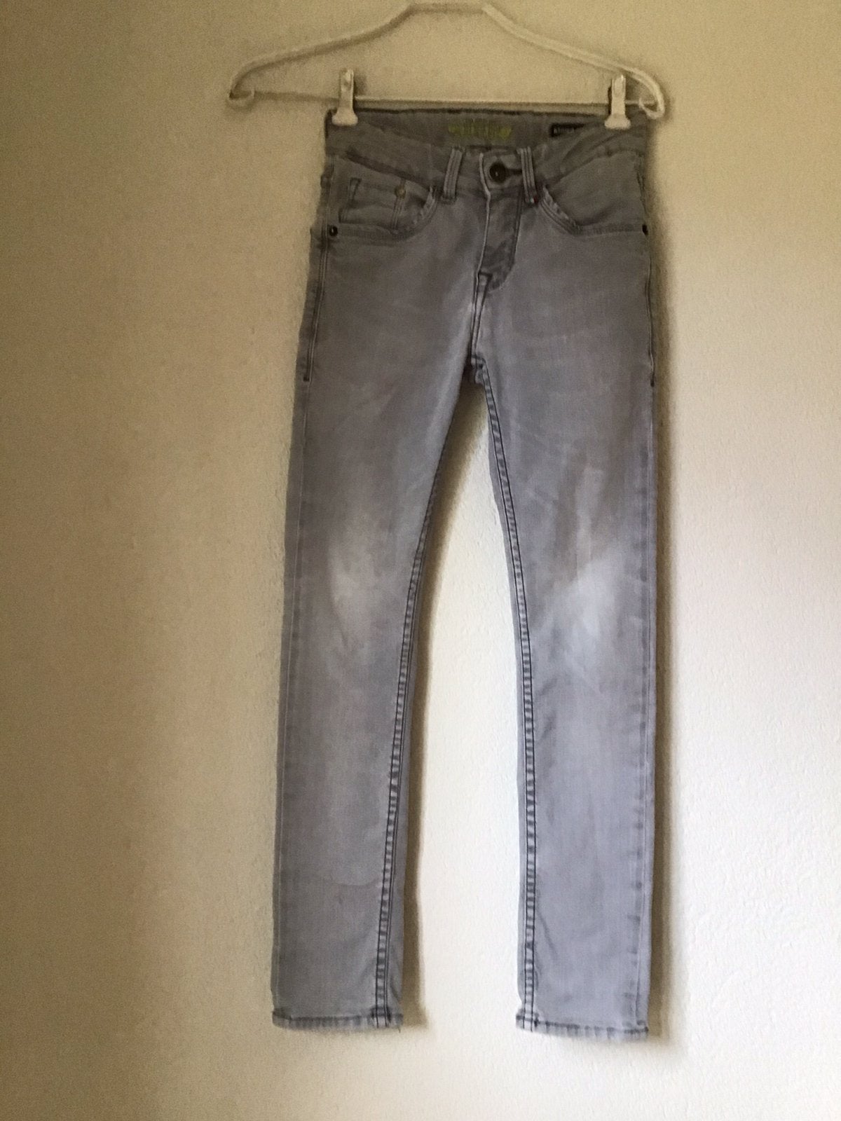 Alessandro Jeans grijs maat 134, Ophalen of Verzenden, Zo goed als nieuw, Jongen of Meisje, Broek