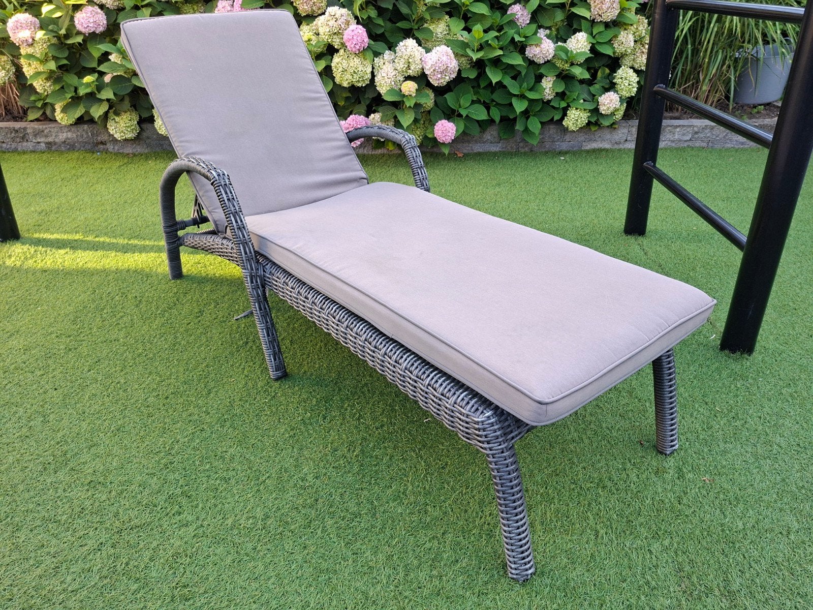 Ligbed met kussen - Wicker - Verstelbaar, Tuin en Terras, Ophalen, Wicker, Verstelbaar
