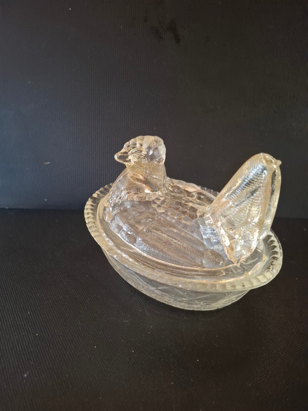 Glazen kip op nest schaal - Vintage decoratie, Ophalen of Verzenden