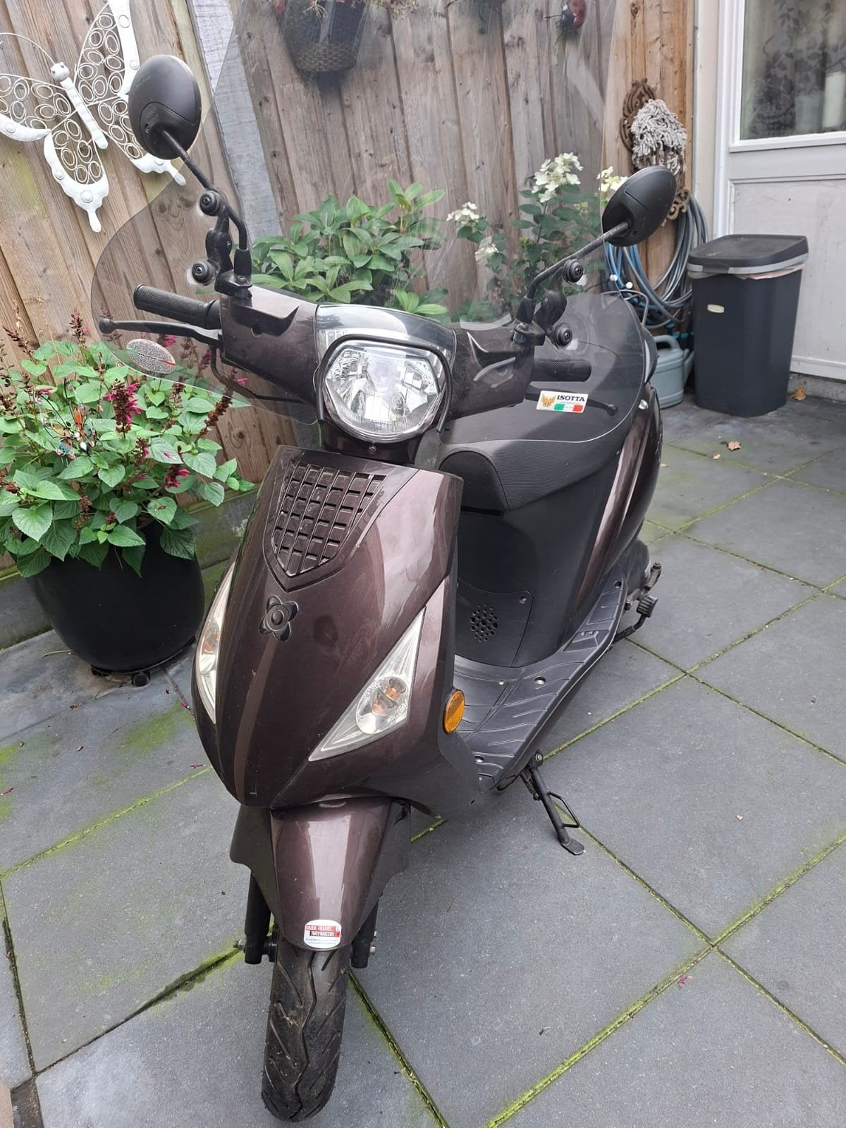 Agm scooter - Eerste eigenaar, weinig gebruikt, Fietsen en Brommers, Ophalen of Verzenden, Zo goed als nieuw, Overige merken