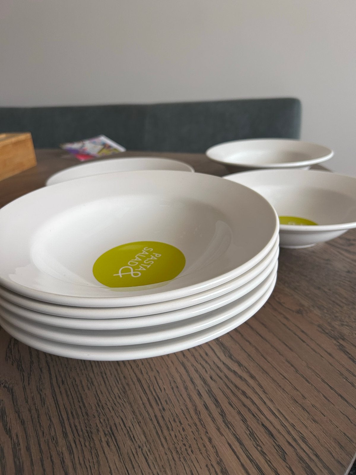 Set van 8 witte pastaborden met 'Pasta & Salad' opdruk, Ophalen, Gebruikt, Keramiek, Bord(en)