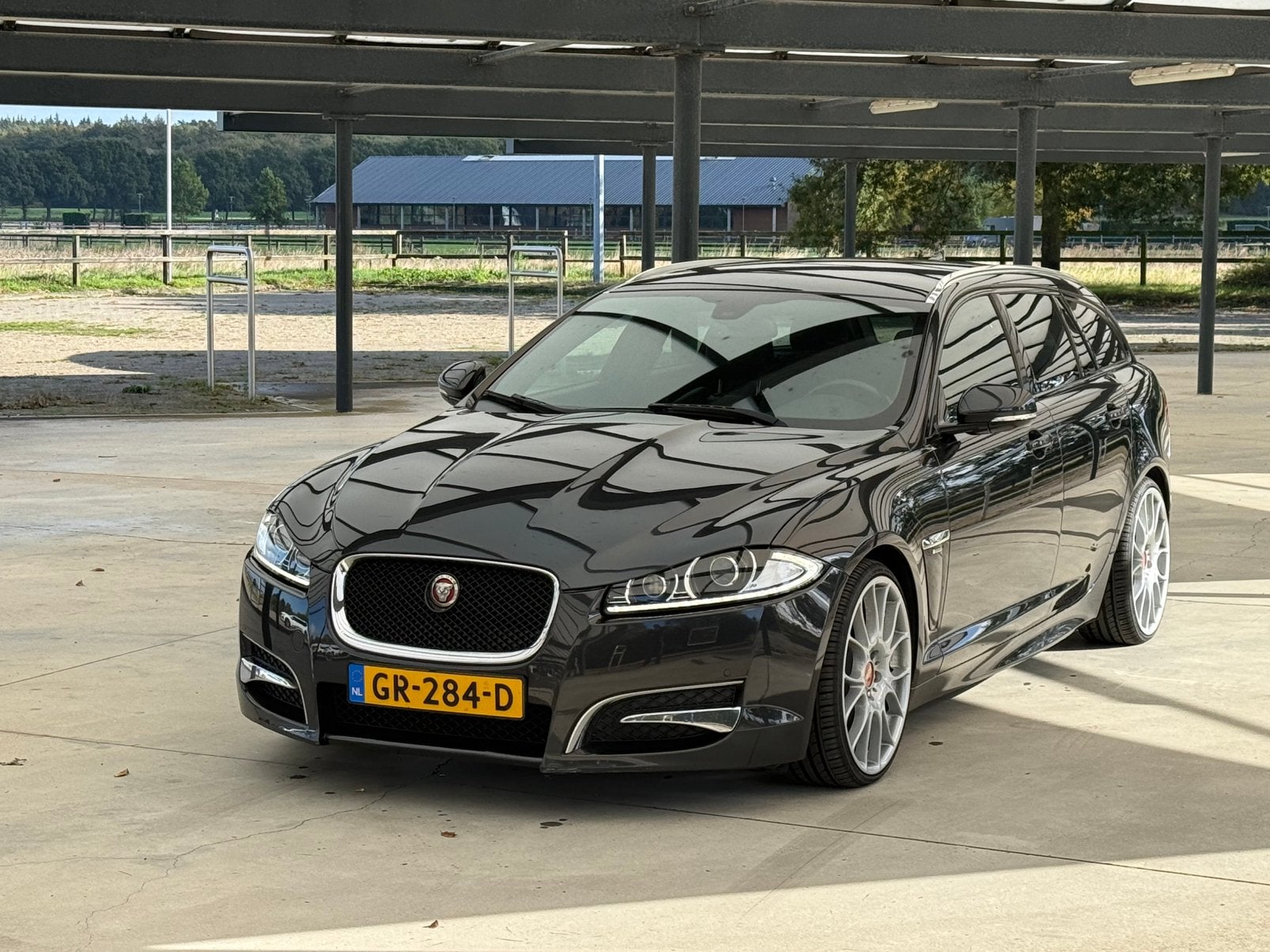 Jaguar XF Sportbrake R-Sport Full Option Automaat BBS APK, Auto's, Automaat, Achterwielaandrijving, Zwart, 4 cilinders