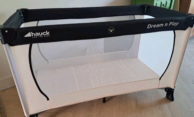Hauck Dream n Play campingbedje met matras, Kinderen en Baby's, Babywiegjes en Ledikanten, Ophalen of Verzenden, Zo goed als nieuw