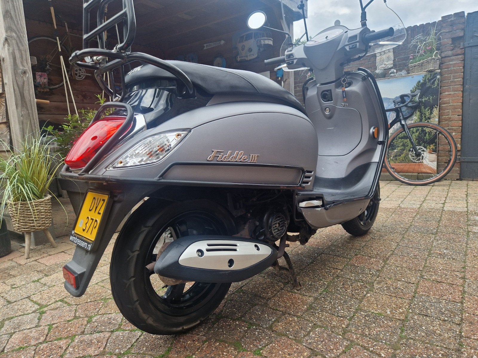 Sym fiddle 3 bromscooter, Fietsen en Brommers, Scooters | SYM, Ophalen, Benzine, Fiddle