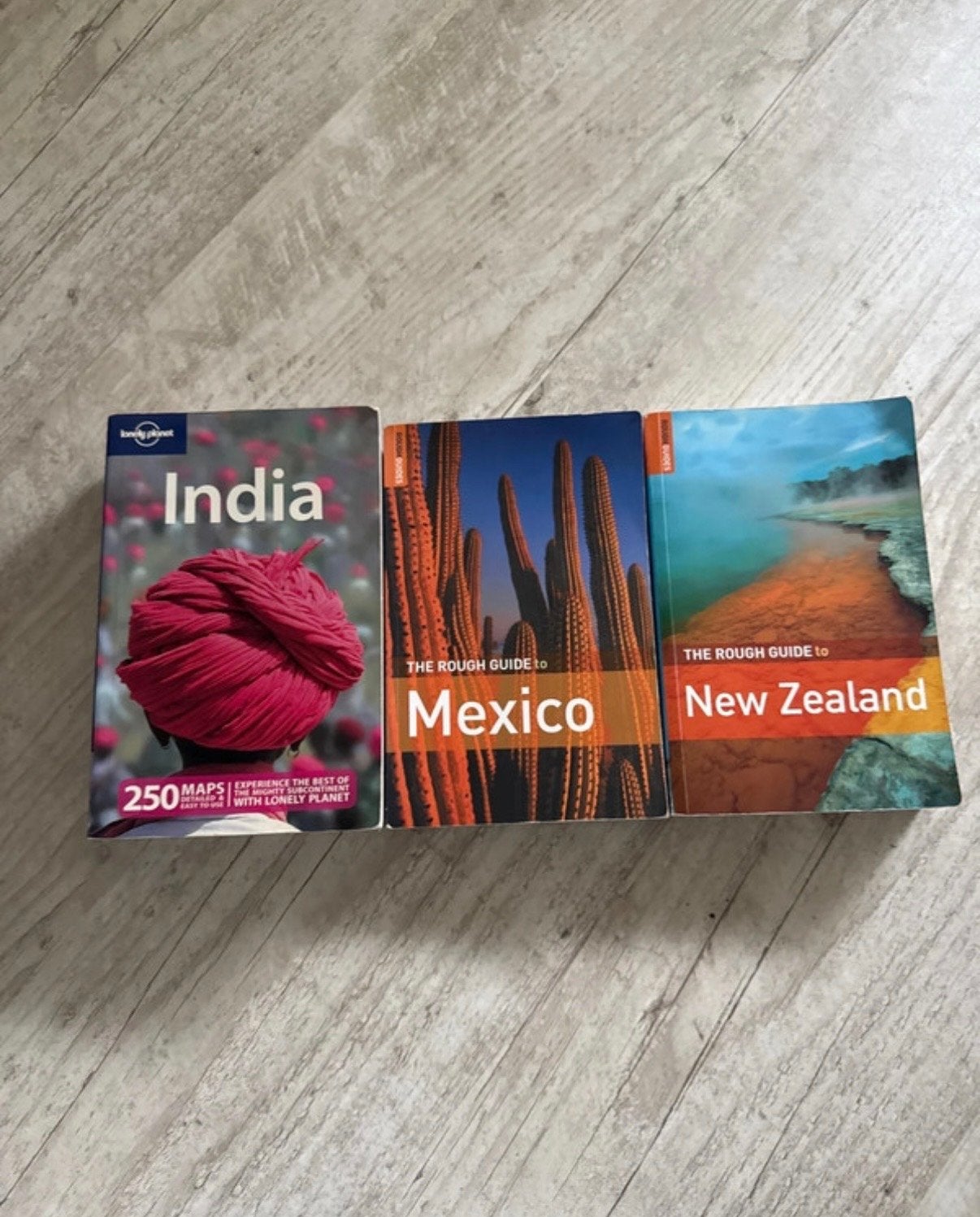 Reisgidsen, Boeken, Gelezen, Lonely Planet, Ophalen of Verzenden, Reisgids of -boek