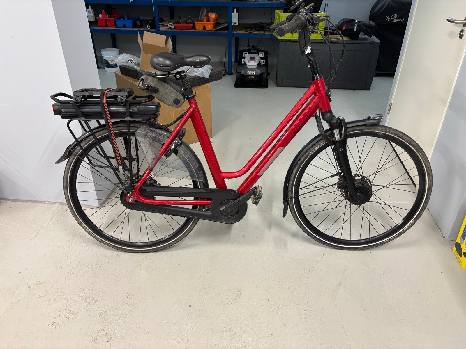 Stella Livorno elektrische fiets - 4 jaar oud, Fietsen en Brommers, Overige merken, Gebruikt, Ophalen of Verzenden, 50 km per accu of meer
