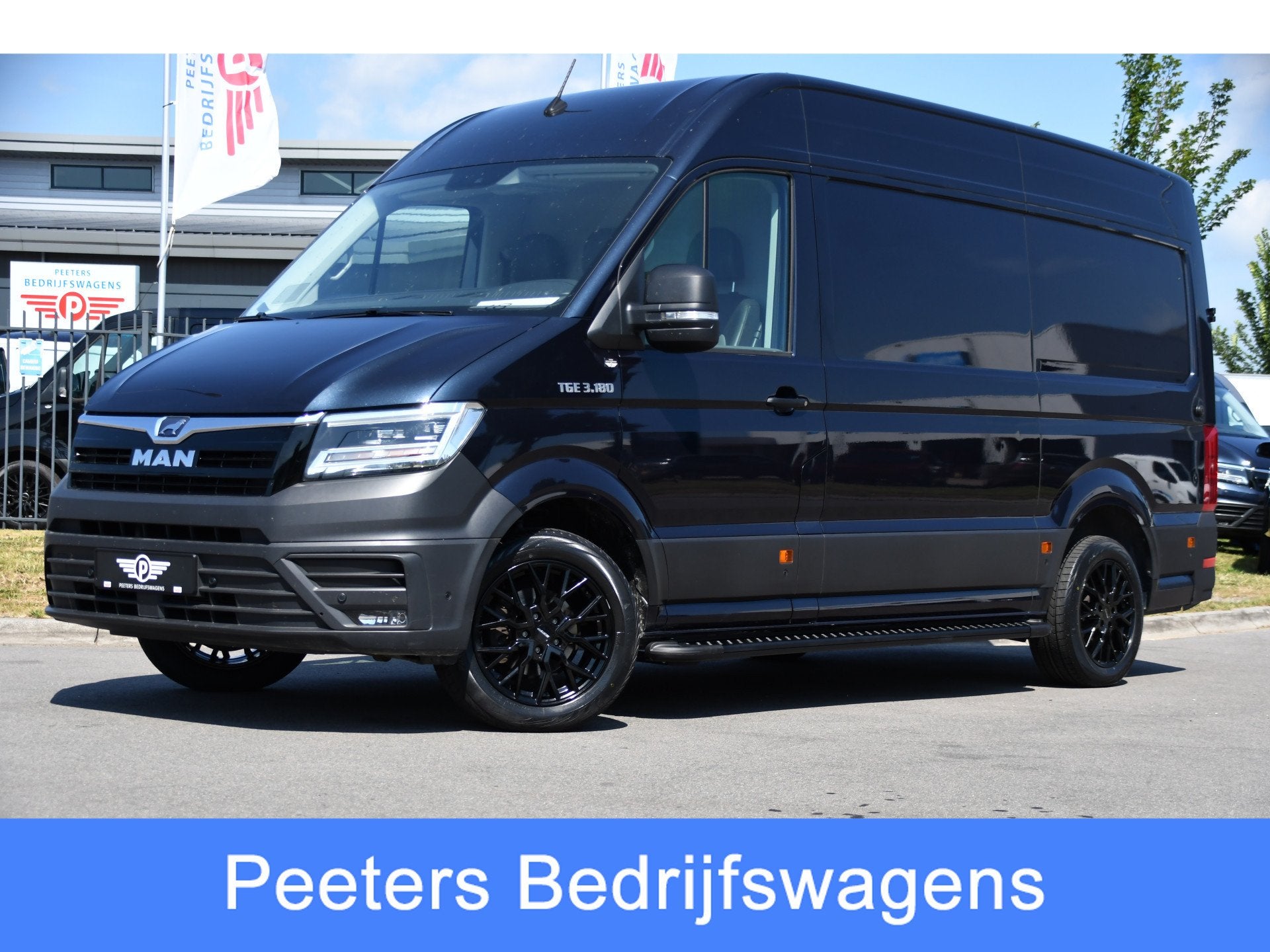 MAN TGE 3.180 35 2.0 L3H3 PB Edition Adaptieve Cruise, Camer, Auto's, Bestelauto's, Stof, Gebruikt, 4 cilinders, Blauw