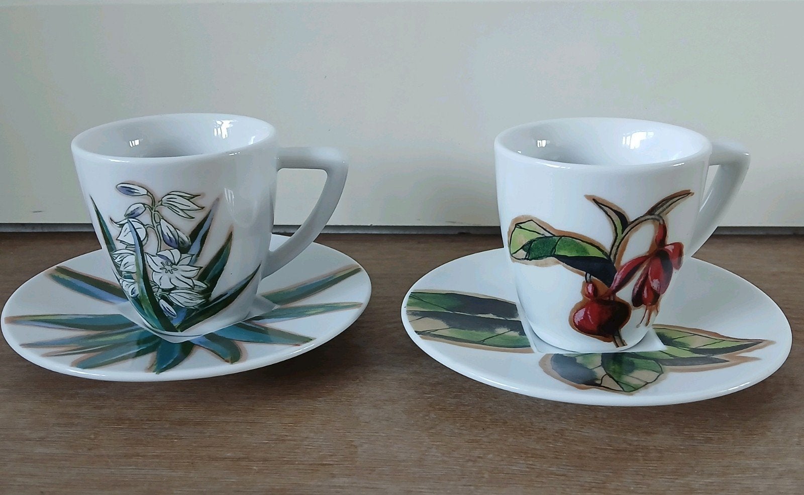 Nespresso Espresso Kopjes met Schotels - 8 stuks, Huis en Inrichting, Overige merken, Nieuw, Ophalen of Verzenden, Modern