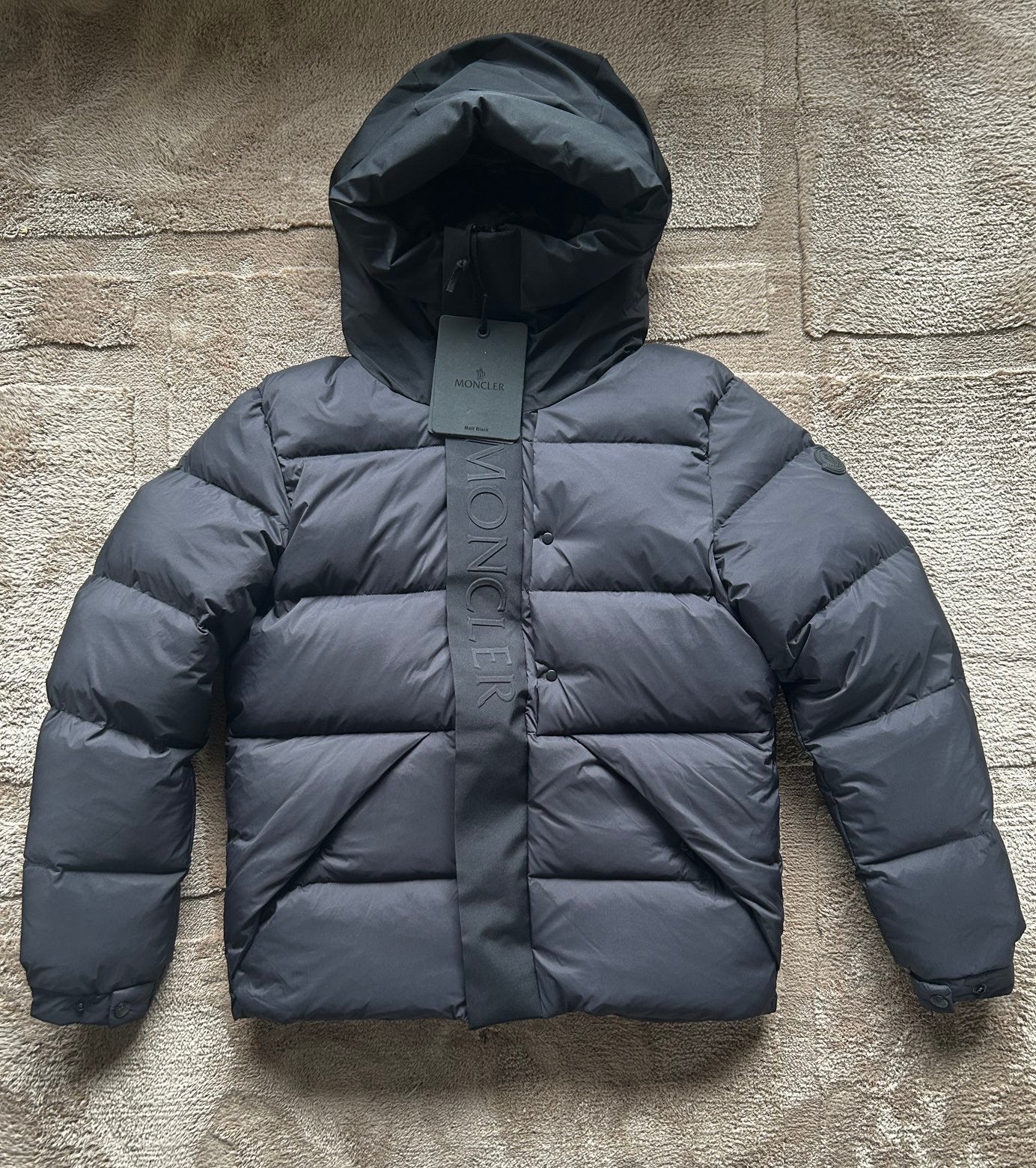 Moncler maya puffer jas, Ophalen of Verzenden, Nieuw, Maat 46 (S) of kleiner, Zwart