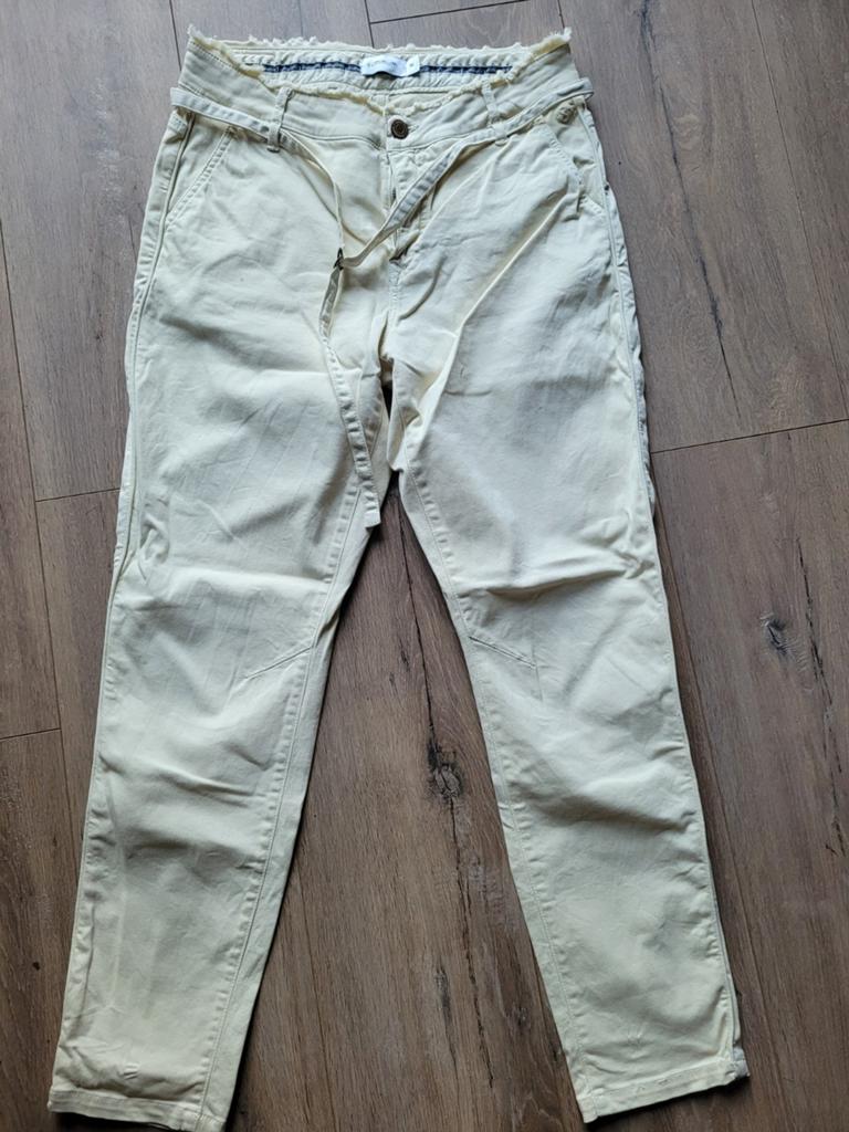 Super leuke Summum broek maat 36, Kleding | Dames, Broeken en Pantalons, Summum Woman, Beige, Ophalen of Verzenden, Zo goed als nieuw