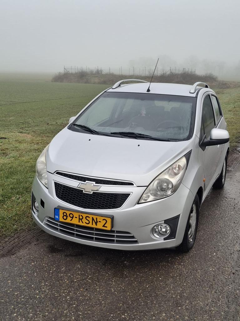 Chevrolet Spark 1.0 Bifuel 2011 Grijs, Auto's, Chevrolet, 15 km/l, 37 €/maand, 4 cilinders, Origineel Nederlands
