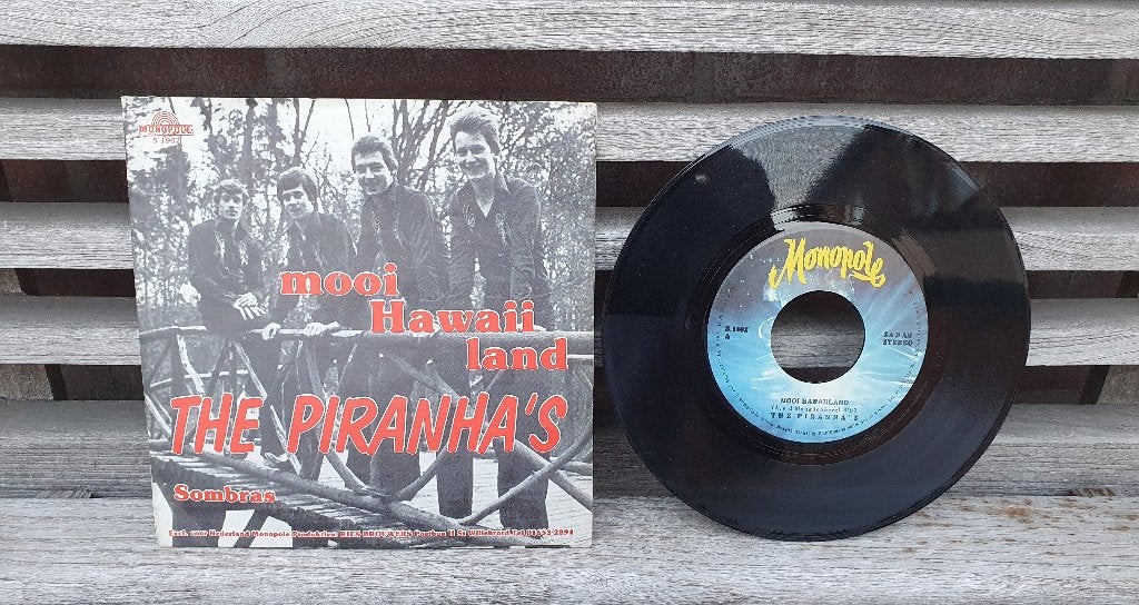 The Piranha's - Mooi Hawaii Land, Ophalen, 7 inch, Fotohoes, Zo goed als nieuw