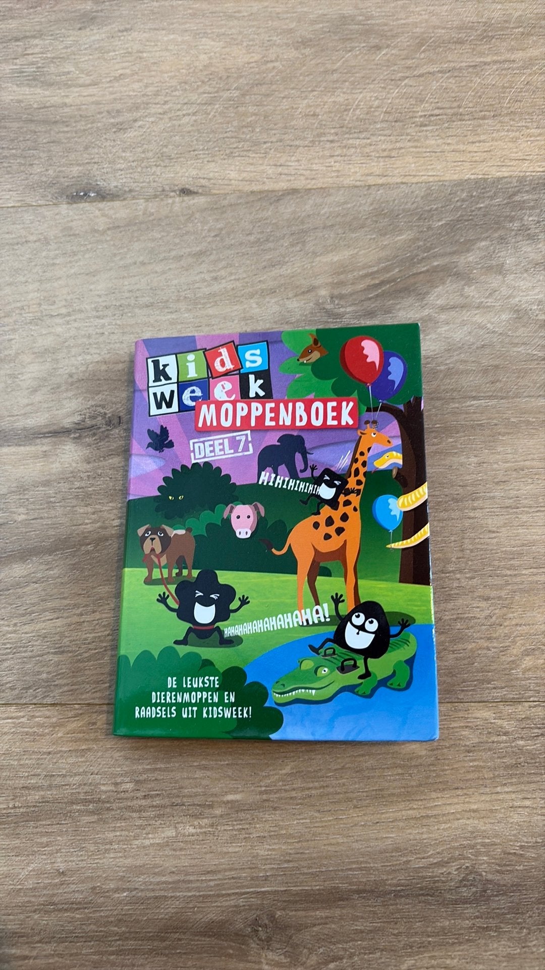 Kids Week moppenboek deel 7, Boeken, Ophalen of Verzenden, Zo goed als nieuw, Moppen