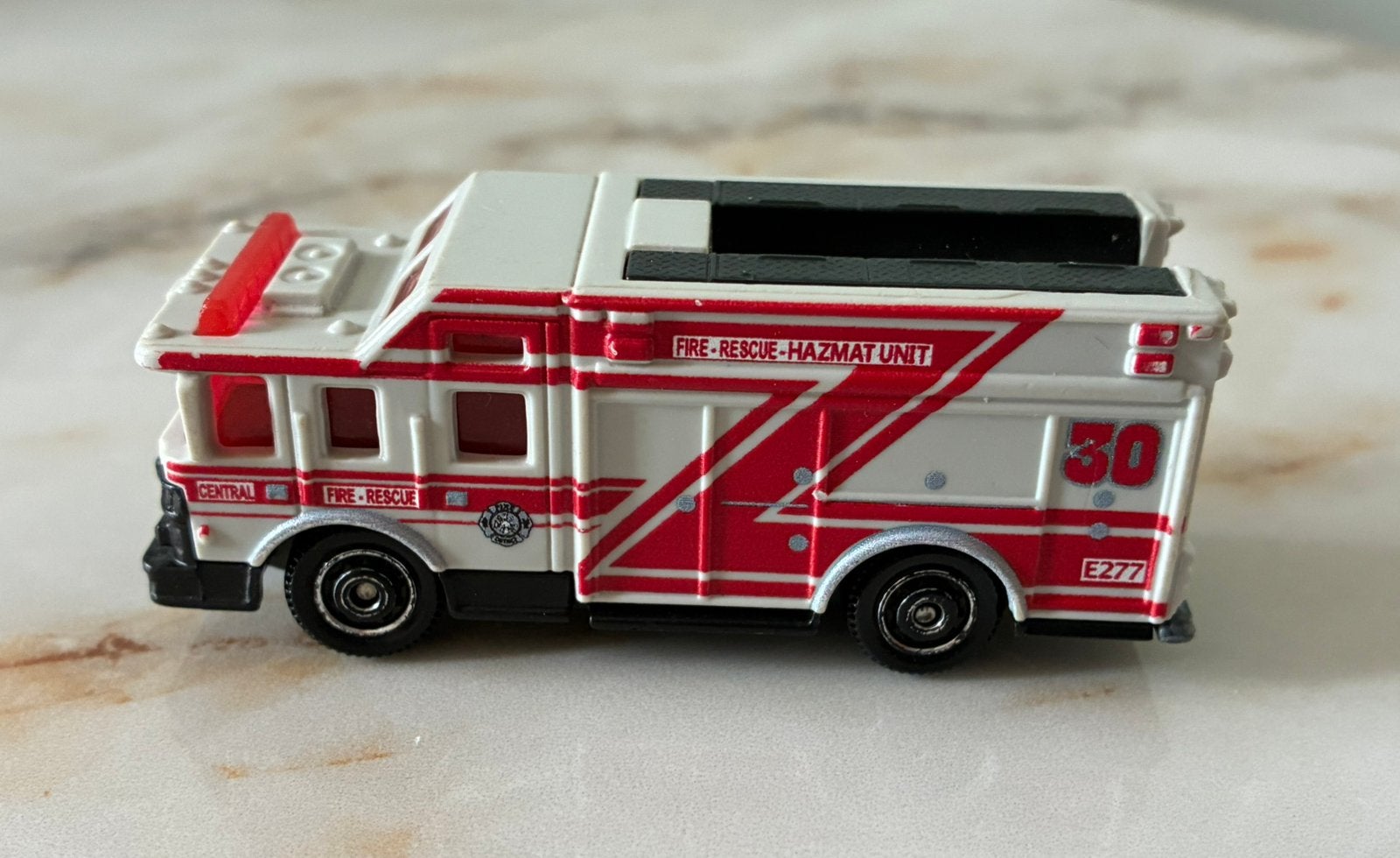 Matchbox Hazard Squad brandweerauto uit 2009, Ophalen of Verzenden, Zo goed als nieuw