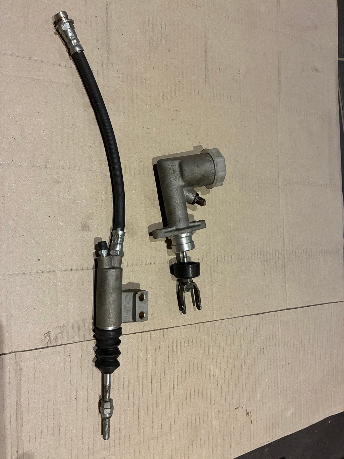 Hydraulische koppeling Volvo Amazon B18 (hoofd- en hulp), Auto-onderdelen, Ophalen of Verzenden, Gebruikt, Volvo